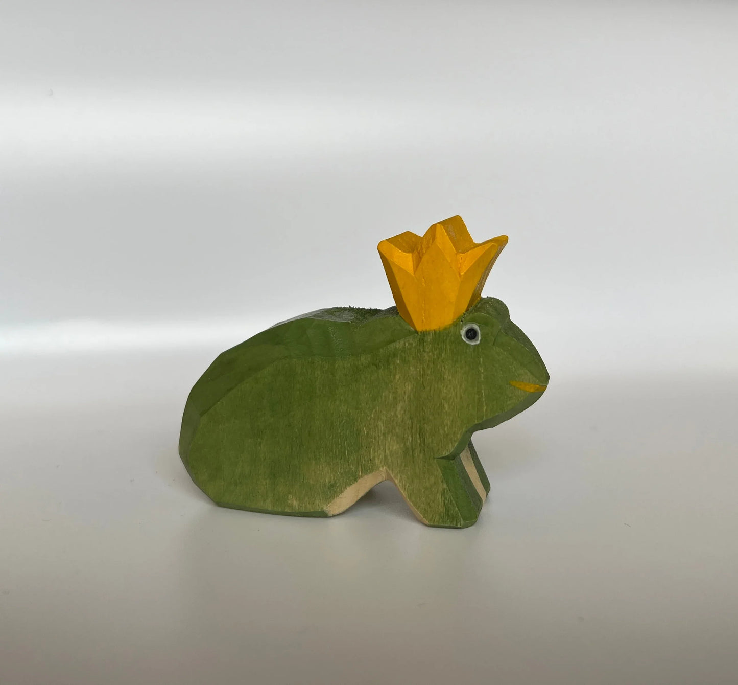 Hand Carved Wooden Frog Toy For Educational Fine Motor Skills - ToylandEU