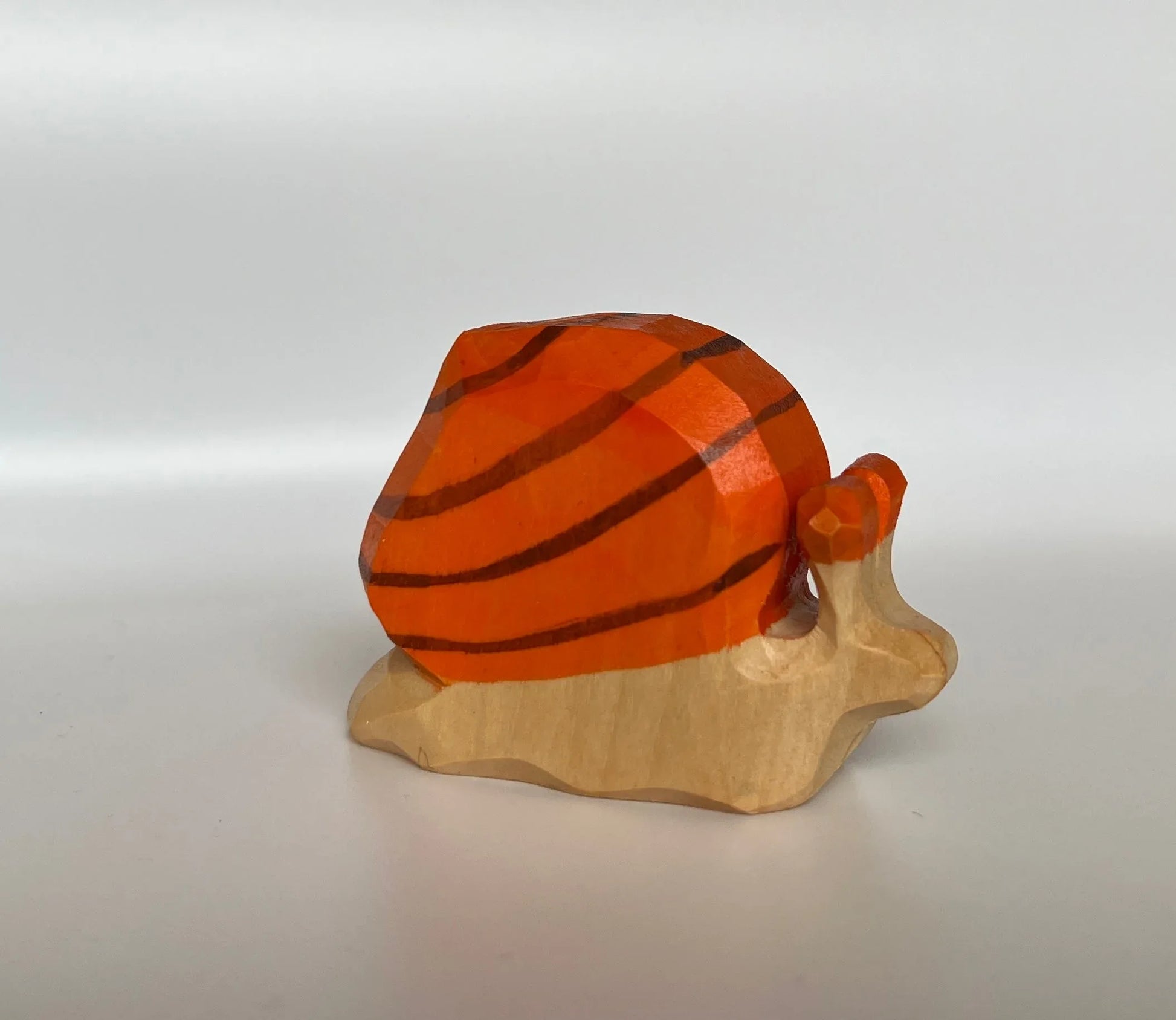 Hand Carved Wooden Snail Toy For Fine Motor Skills - ToylandEU