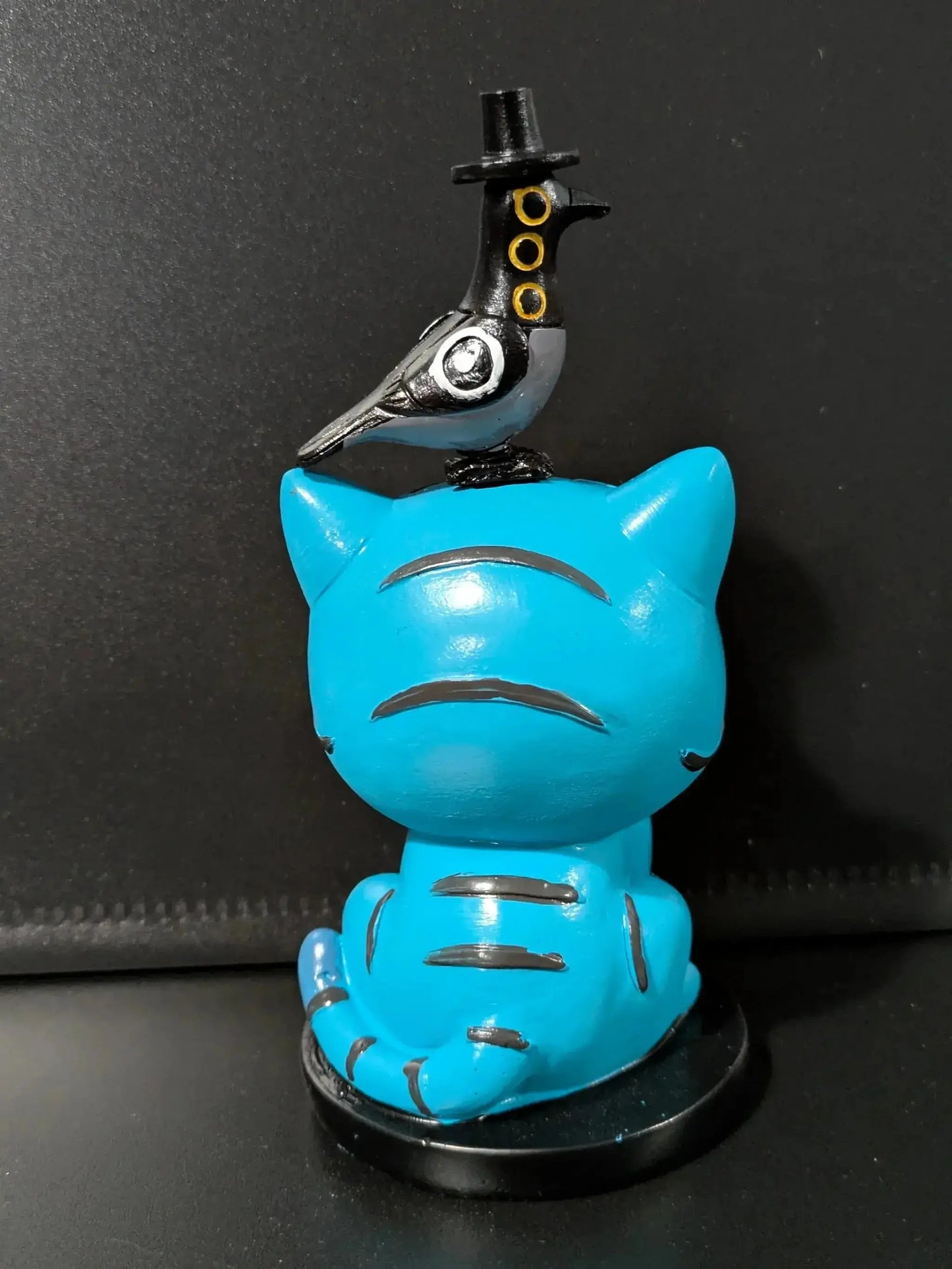 Hand Painted Demon Cat Figure With Crow Companion Deluxe - ToylandEU