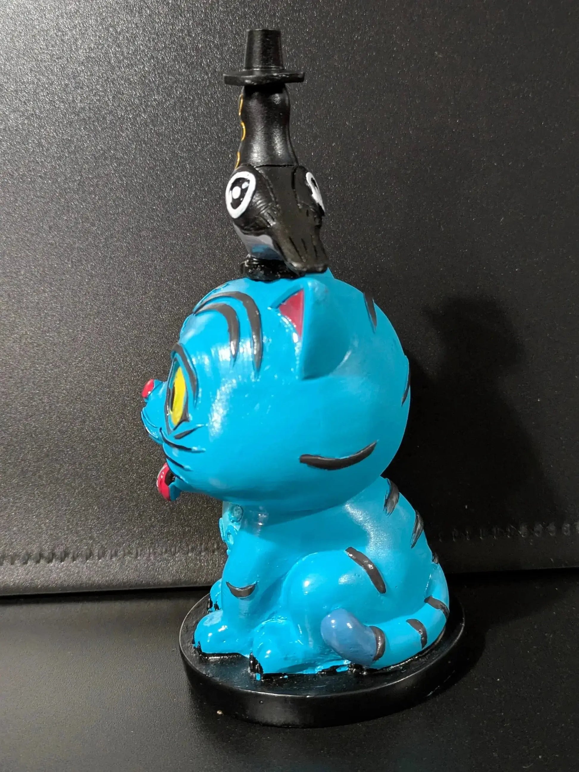 Hand Painted Demon Cat Figure With Crow Companion Deluxe - ToylandEU