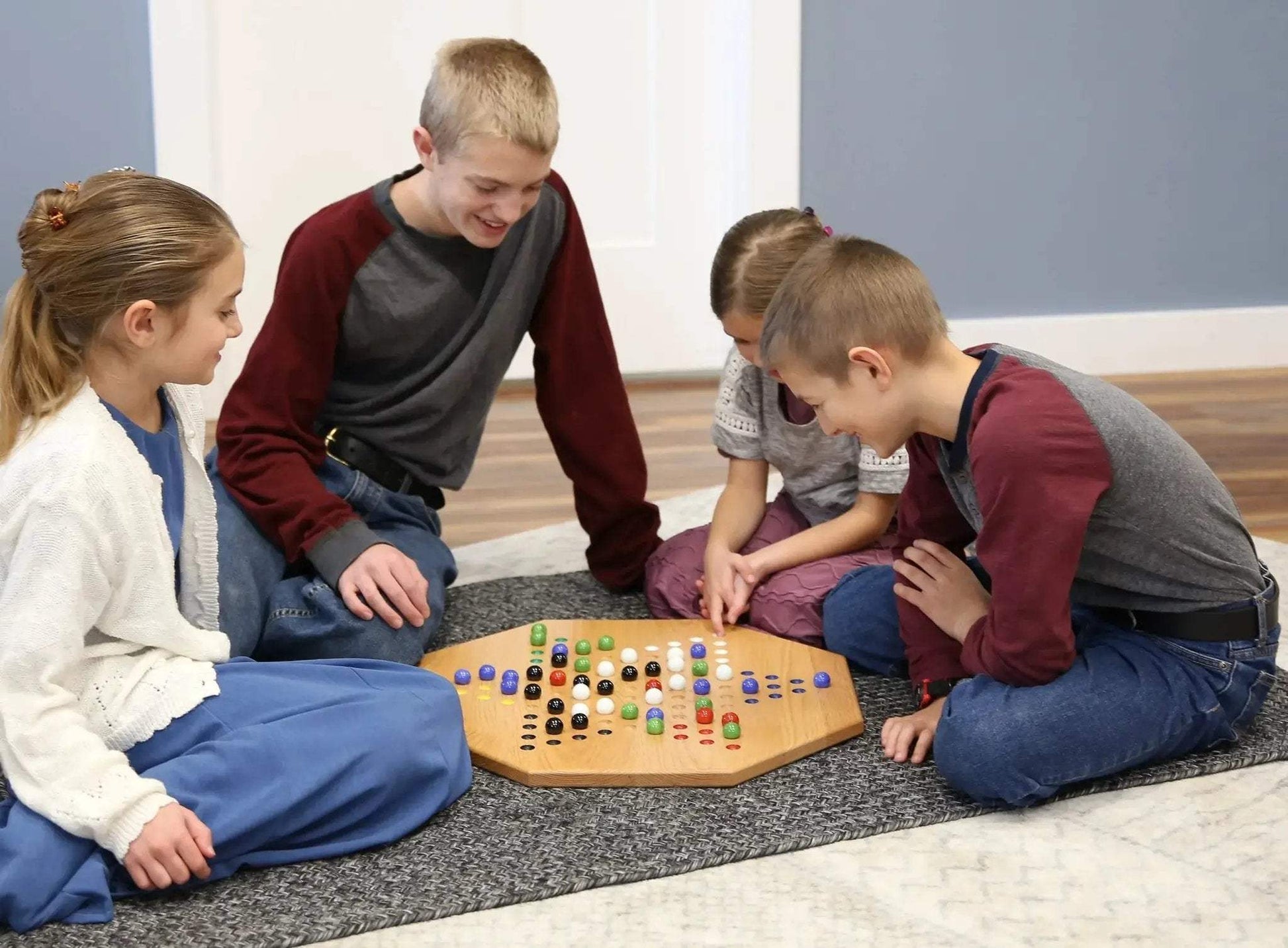Hand-Painted Oak Wooden Chinese Checkers Board Game, 19" Wide - ToylandEU