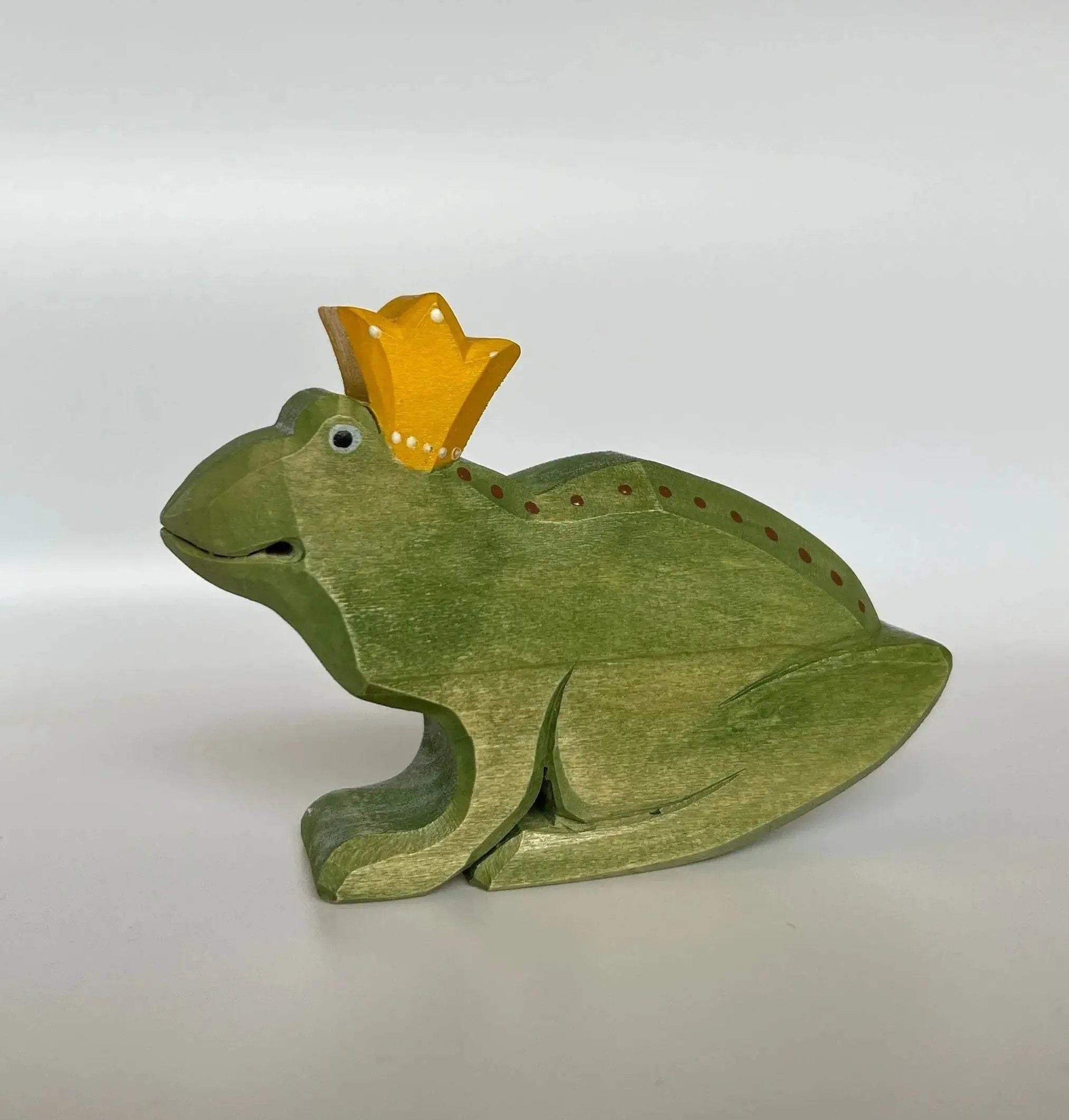 Handcrafted Wooden Frog Toy For Educational Fine Motor Play - ToylandEU