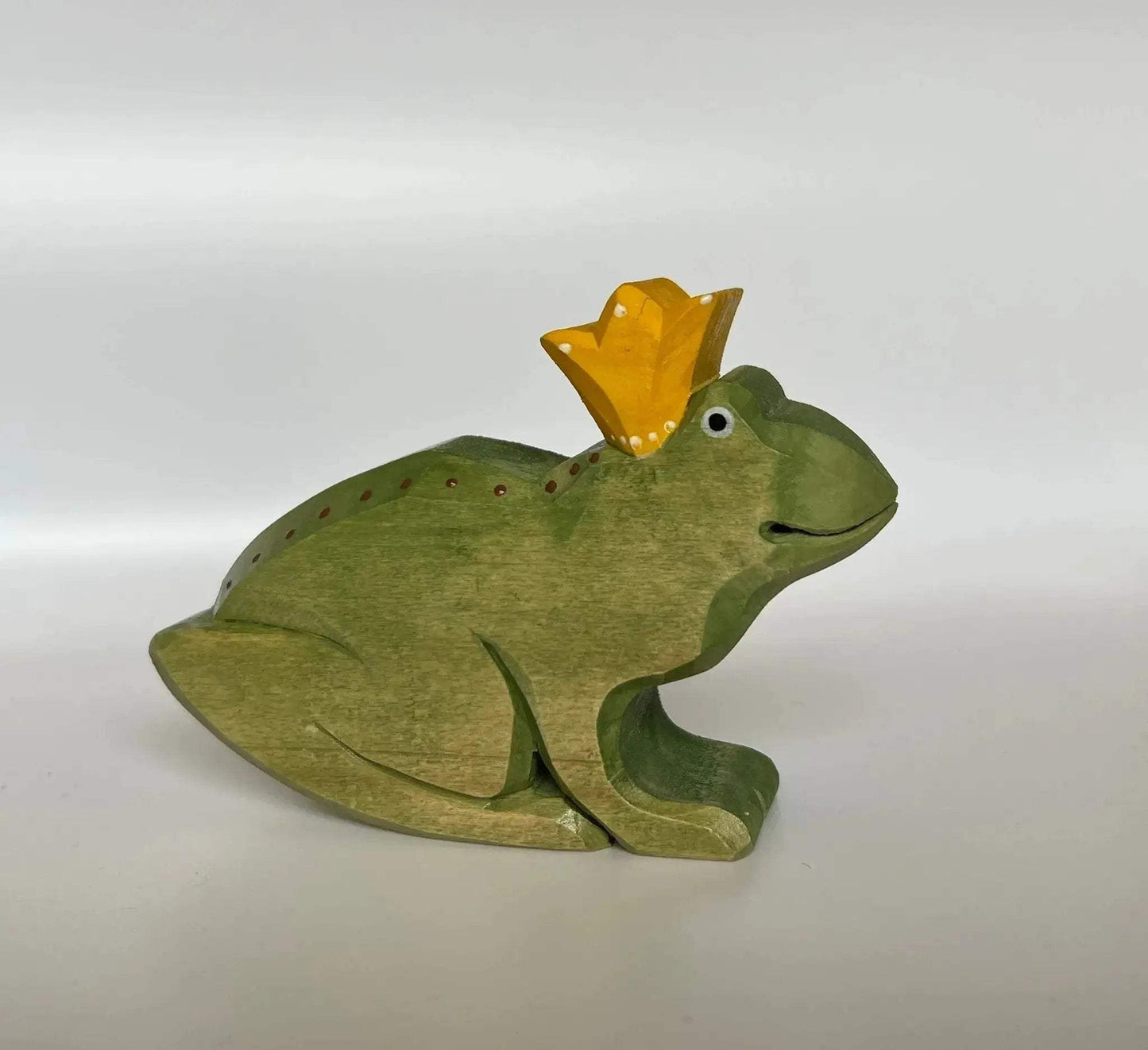 Handcrafted Wooden Frog Toy For Educational Fine Motor Play - ToylandEU