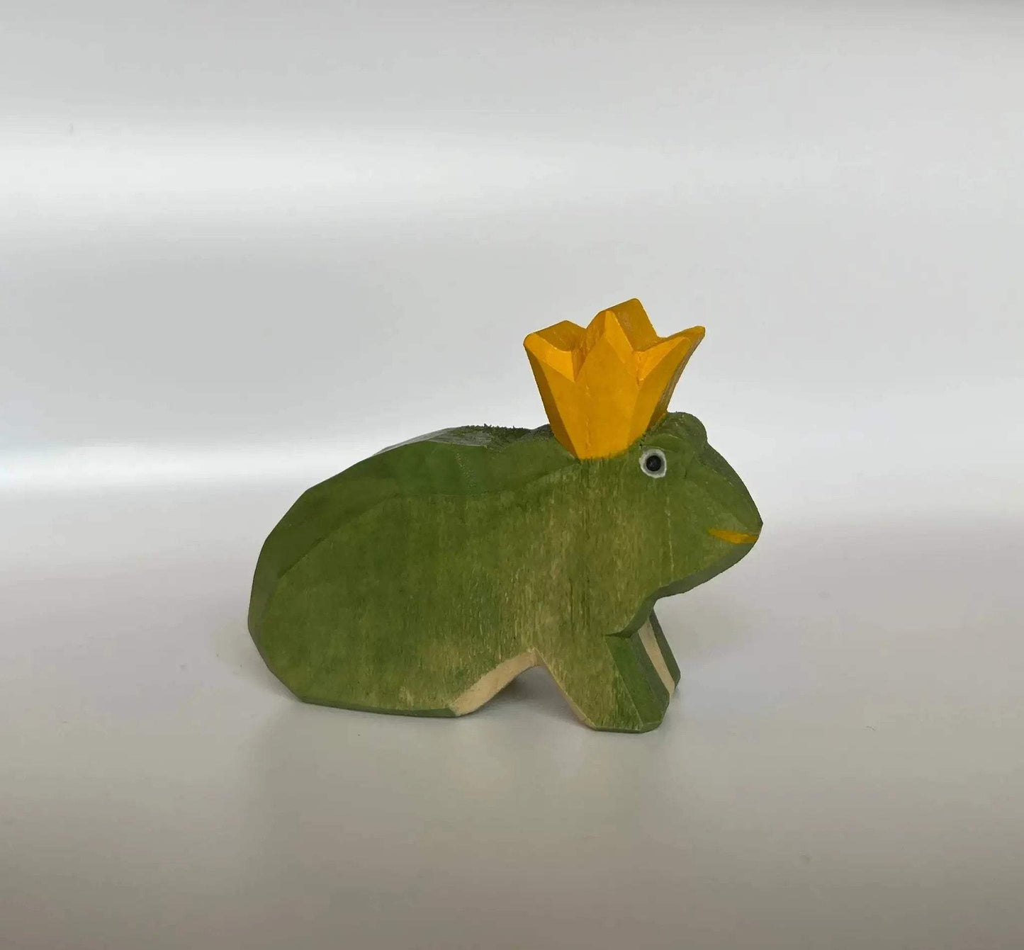 Handcrafted Wooden Frog Toy For Educational Fine Motor Play - ToylandEU