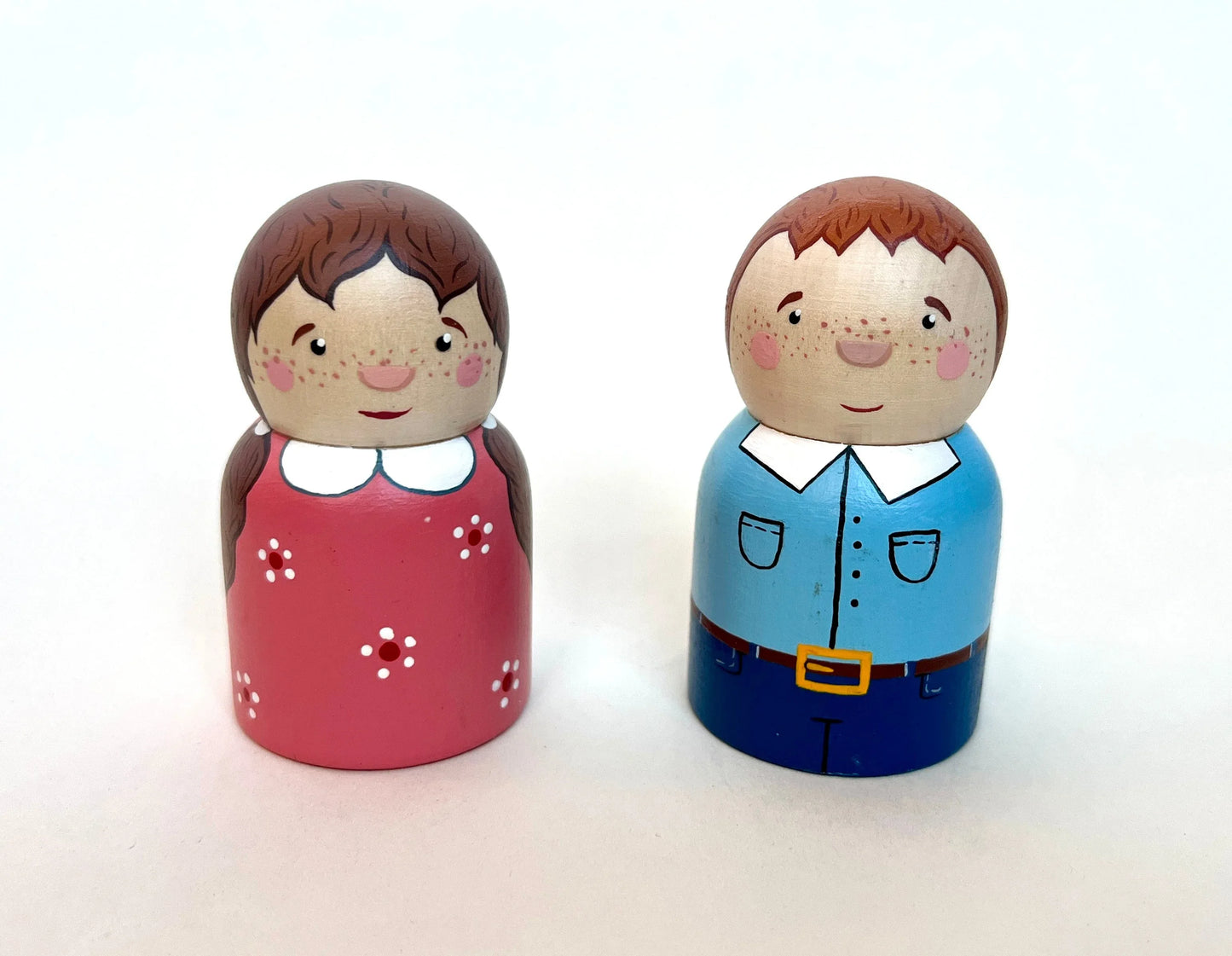 Handcrafted Wooden Peg Dolls Set With Boy And Girl Figures - ToylandEU