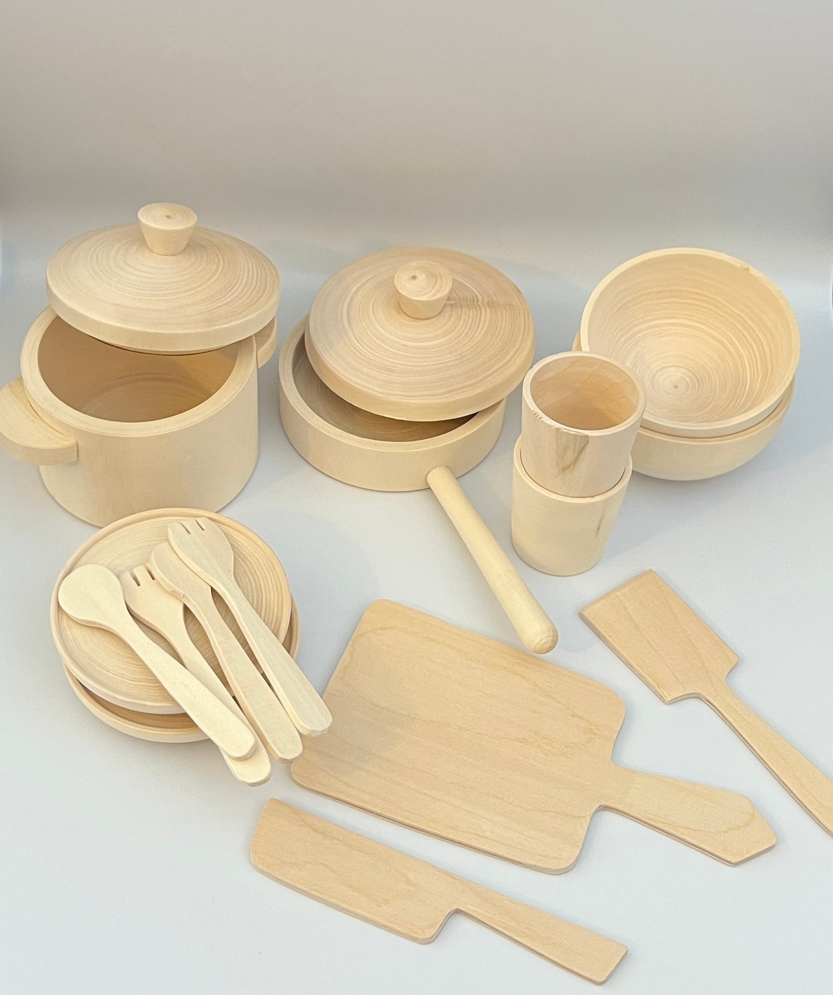 Handcrafted Wooden Pots And Pans Playset For Kids Kitchen - ToylandEU