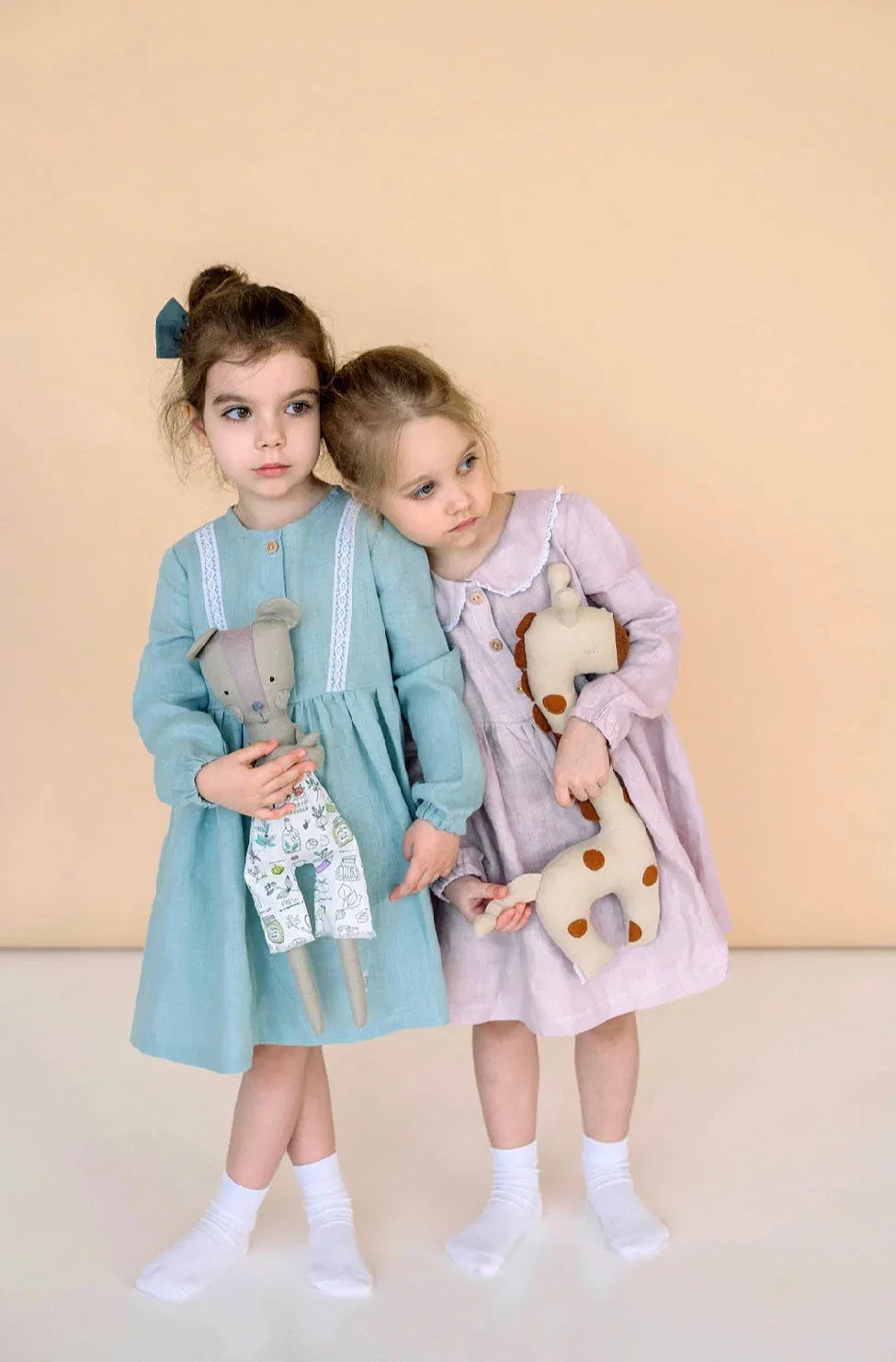 Handmade Plush Giraffe Toy With Soft Natural Materials - ToylandEU