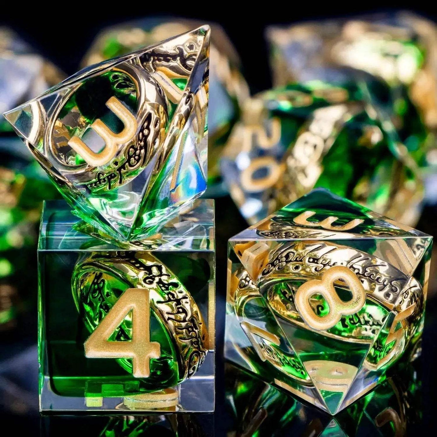 Handmade Resin D20 Dice Set with Red Rings and Liquid Flow Design for Dungeons and Dragons Enthusiasts - ToylandEU