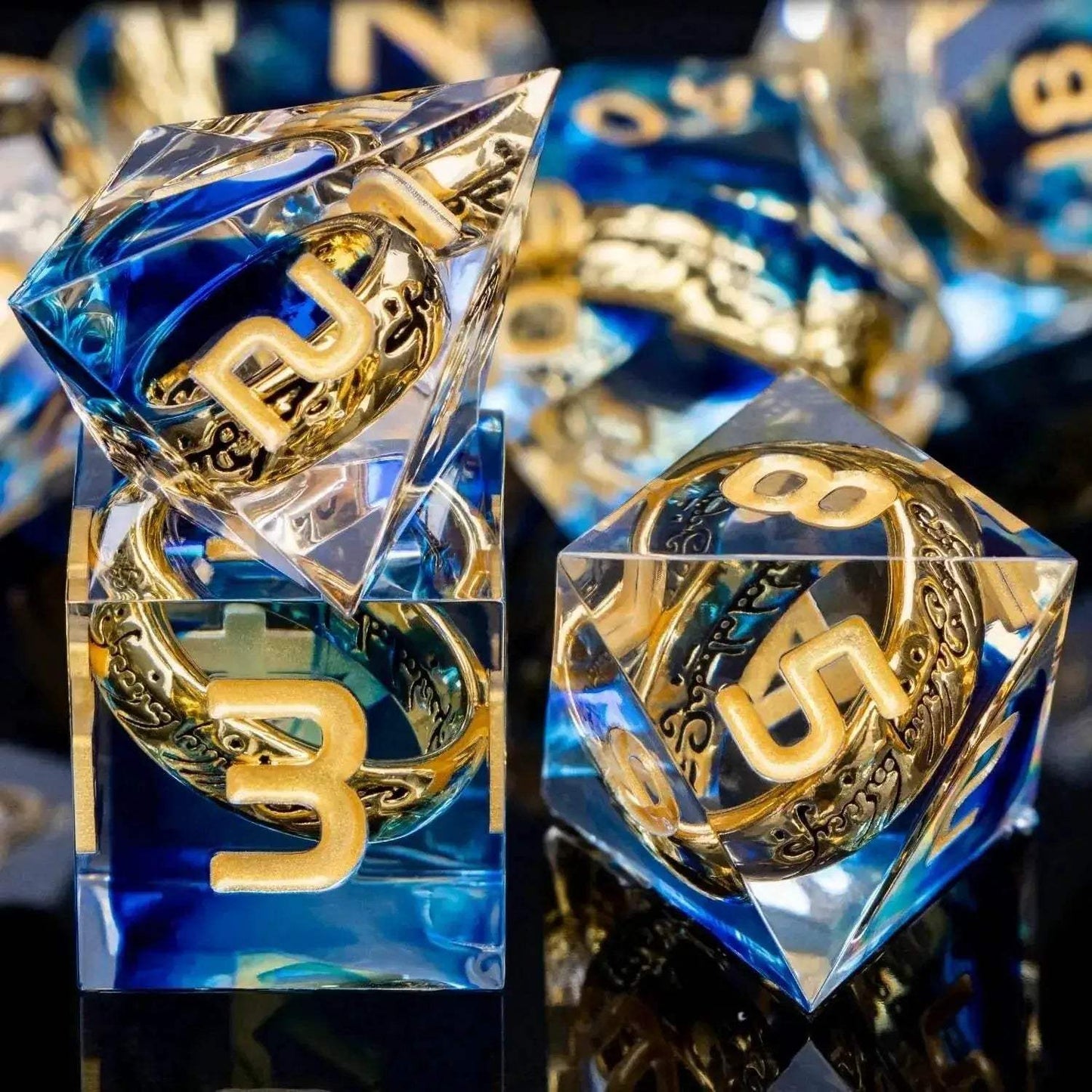 Handmade Resin D20 Dice Set with Red Rings and Liquid Flow Design for Dungeons and Dragons Enthusiasts - ToylandEU