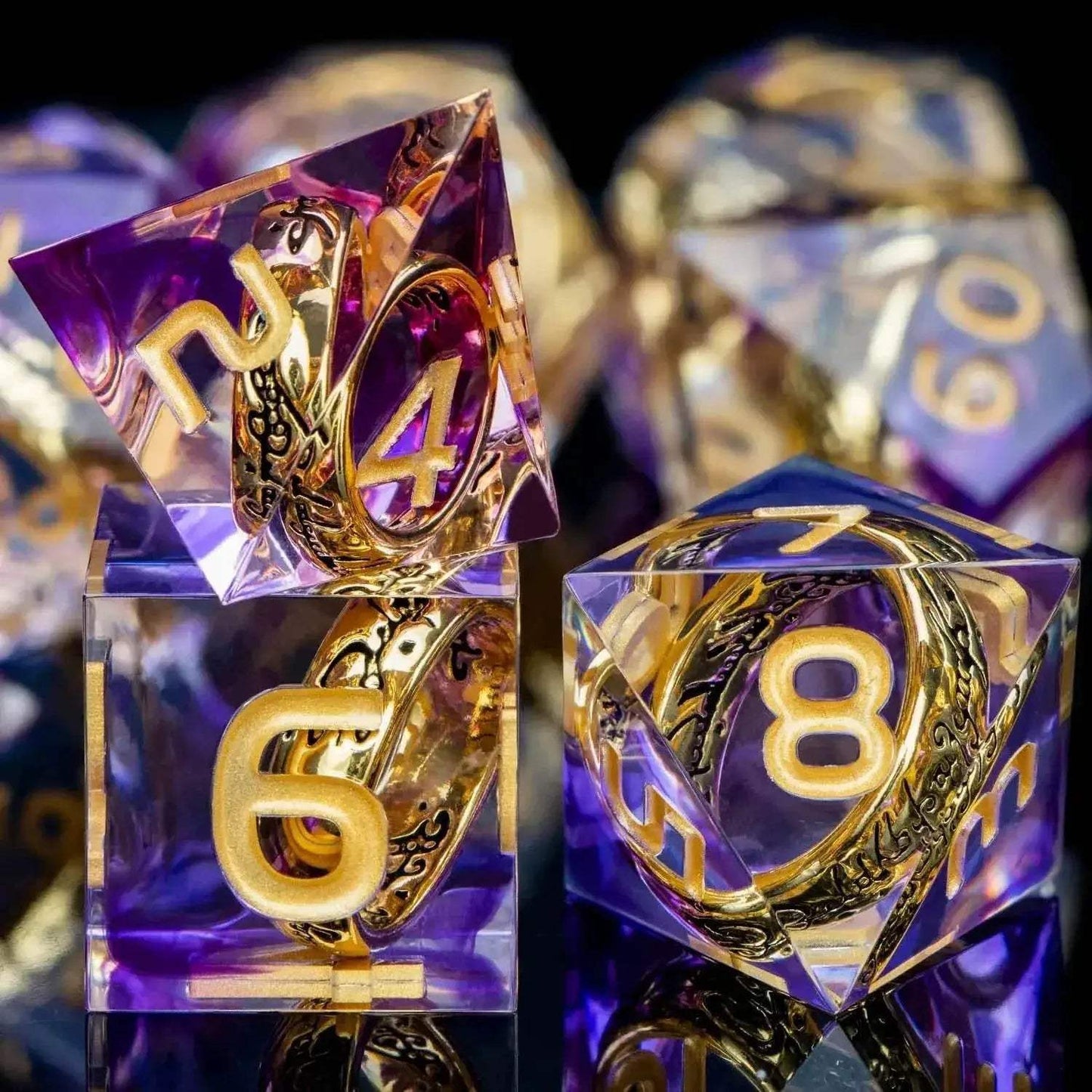 Handmade Resin D20 Dice Set with Red Rings and Liquid Flow Design for Dungeons and Dragons Enthusiasts - ToylandEU