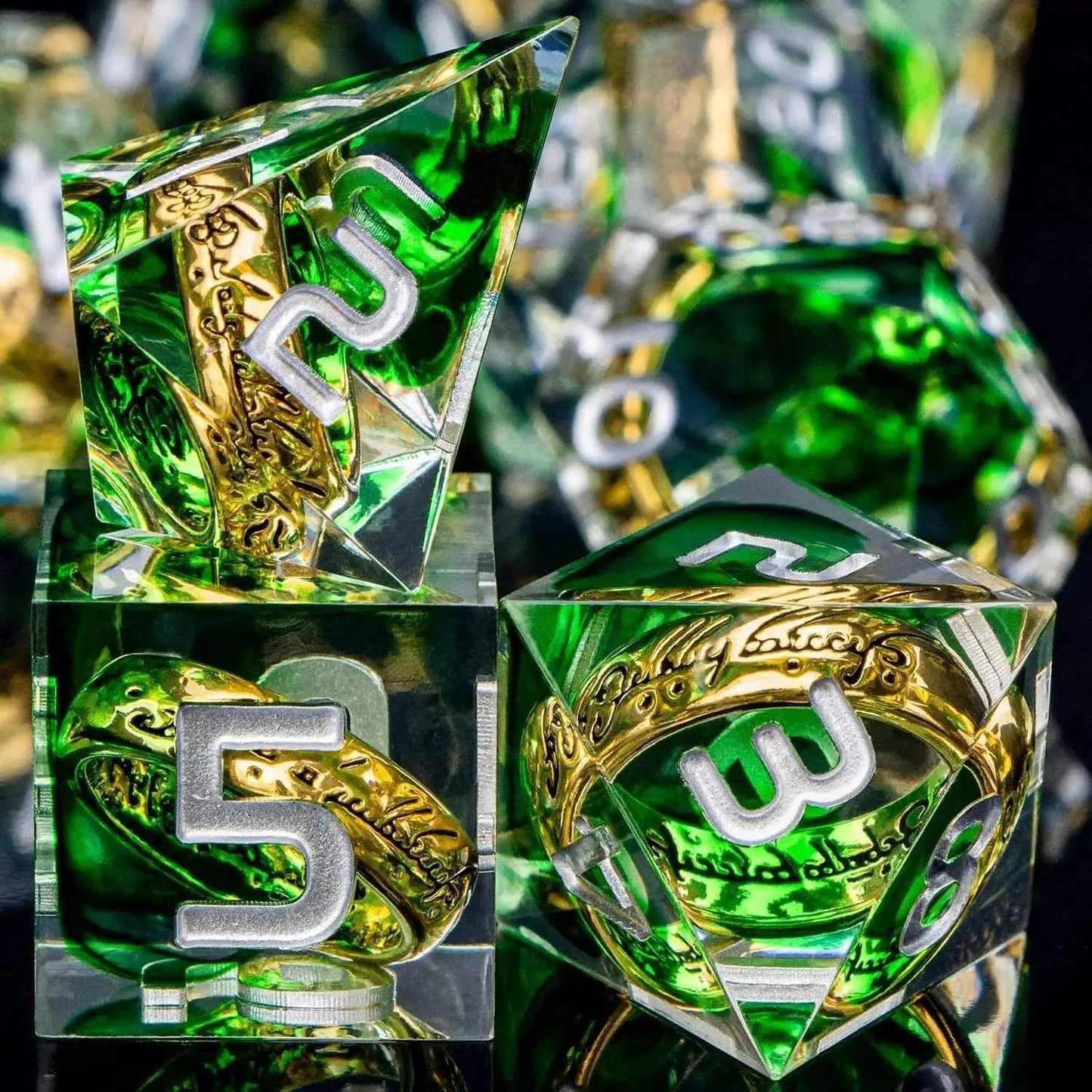 Handmade Resin D20 Dice Set with Red Rings and Liquid Flow Design for Dungeons and Dragons Enthusiasts - ToylandEU