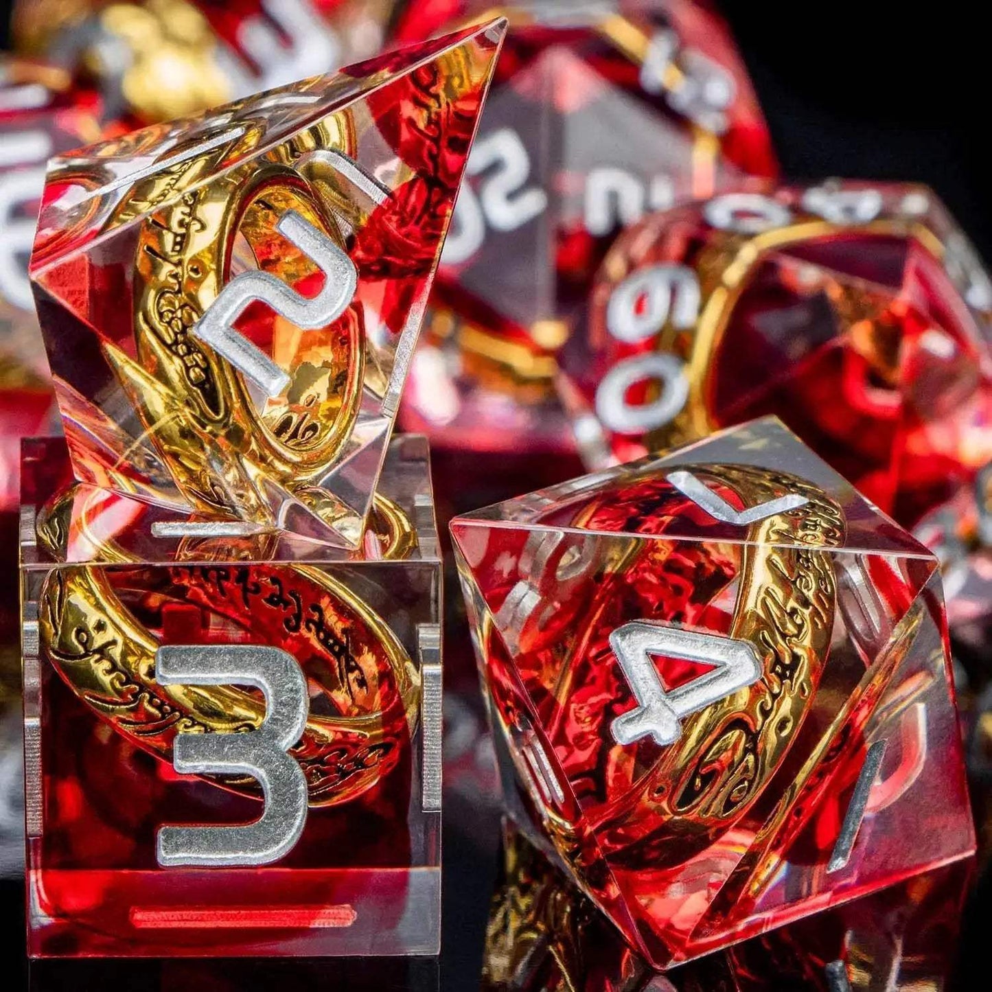 Handmade Resin D20 Dice Set with Red Rings and Liquid Flow Design for Dungeons and Dragons Enthusiasts - ToylandEU