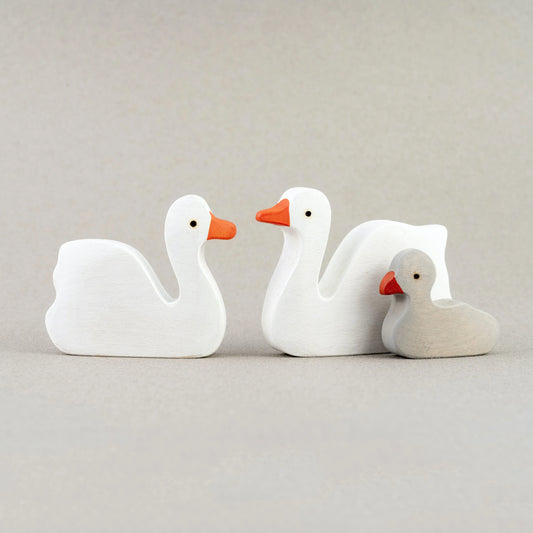 Handmade Wooden Swan Family Set For Creative Imaginative Play - ToylandEU