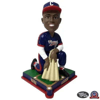 Hank Aaron Indianapolis Clowns Bobblehead Set With Crosshanded Grip - ToylandEU