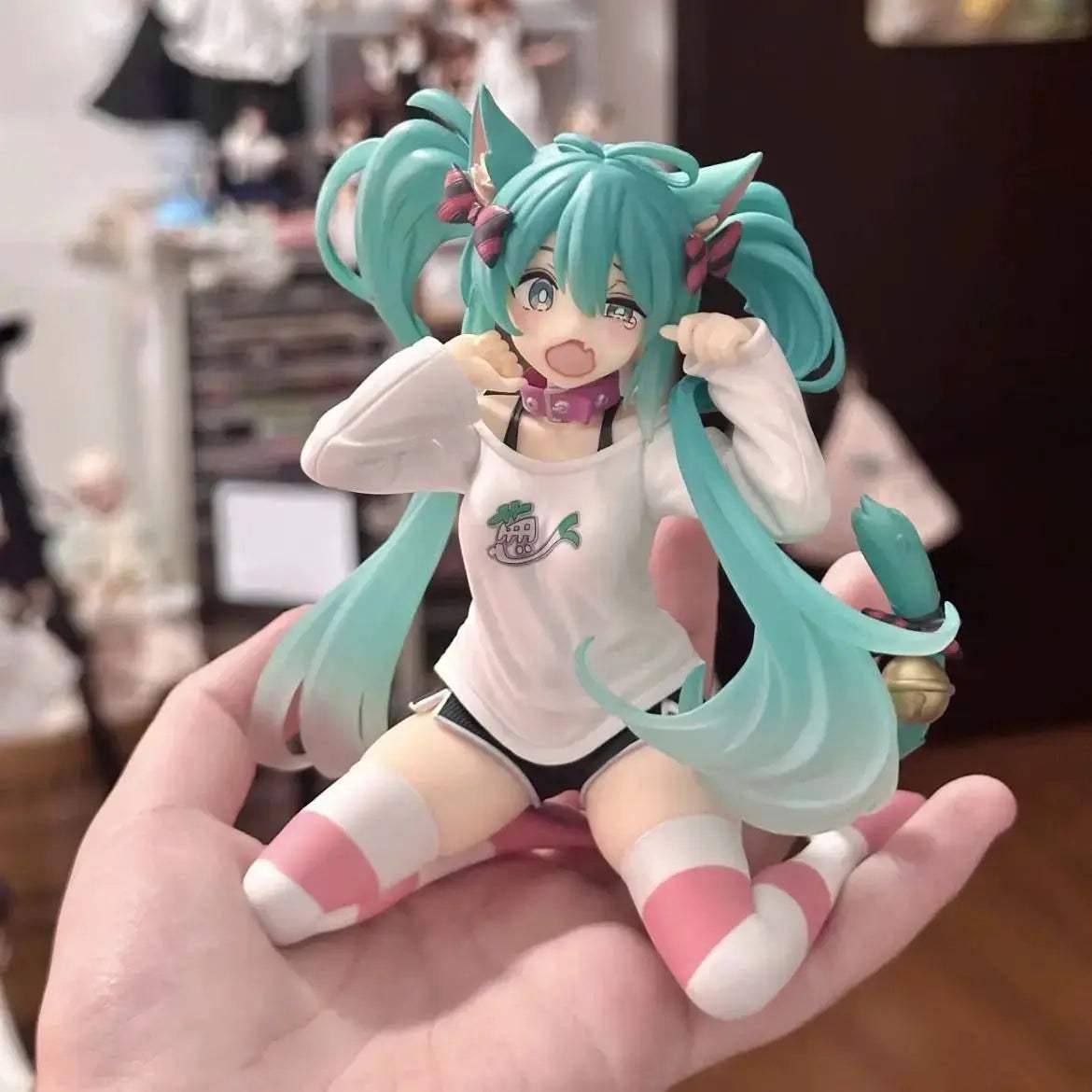 Hatsune Miku Anime Figure PVC Collectible Desk Decor For Fans - ToylandEU