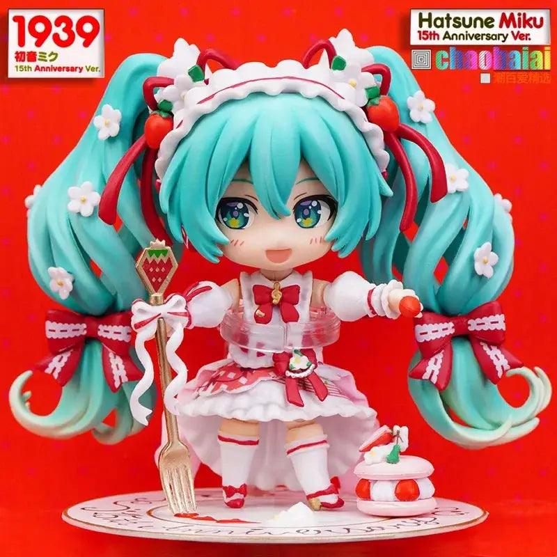  Hatsune Miku Figure 15th Anniversary Strawberry PVC -  ToylandEU™