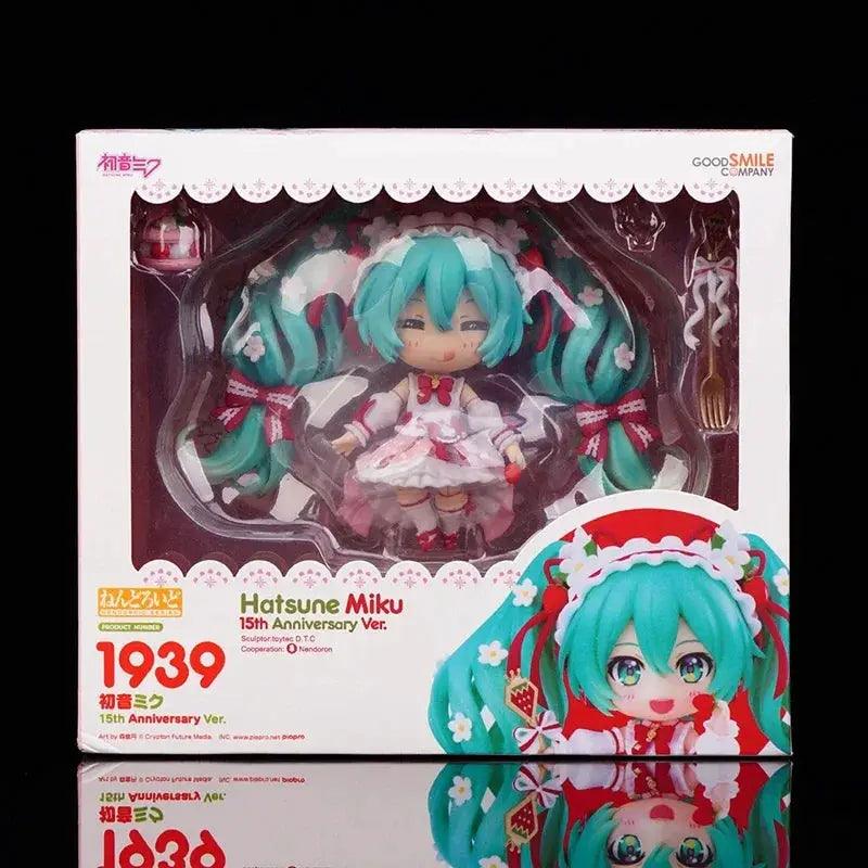  Hatsune Miku Figure 15th Anniversary Strawberry PVC -  ToylandEU™