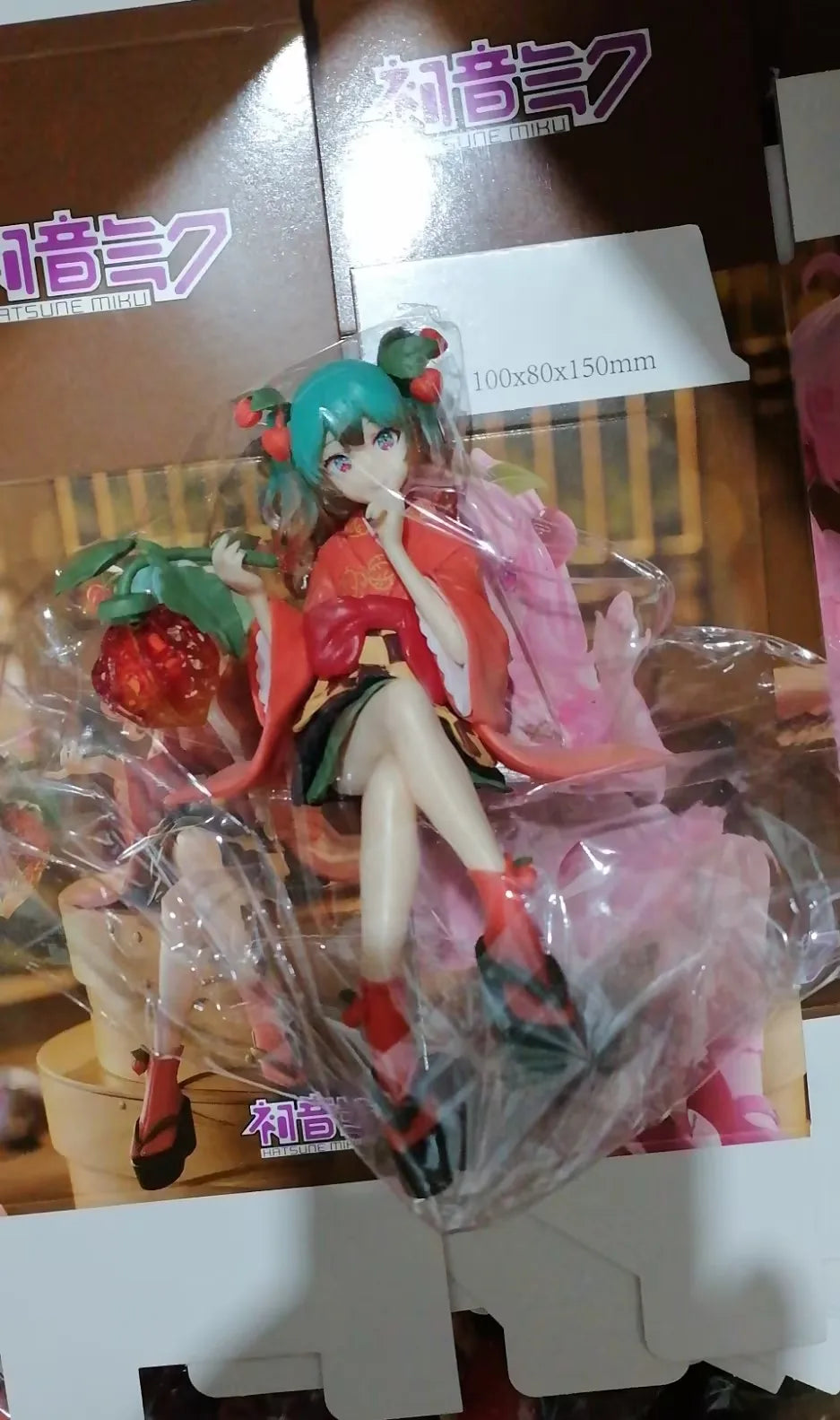  Hatsune Miku Figure | 18 cm Desk Decor | Toylandeu™ 
