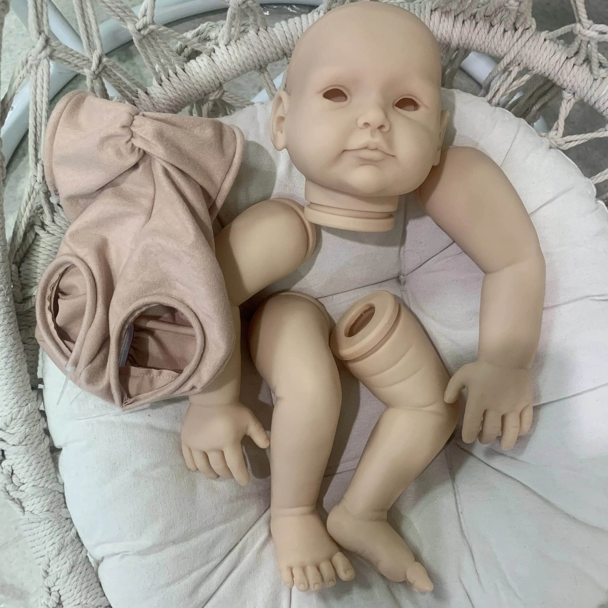 High-Quality Reborn Doll Kit with Soft Vinyl Finish for DIY Enthusiasts and Collectors - ToylandEU