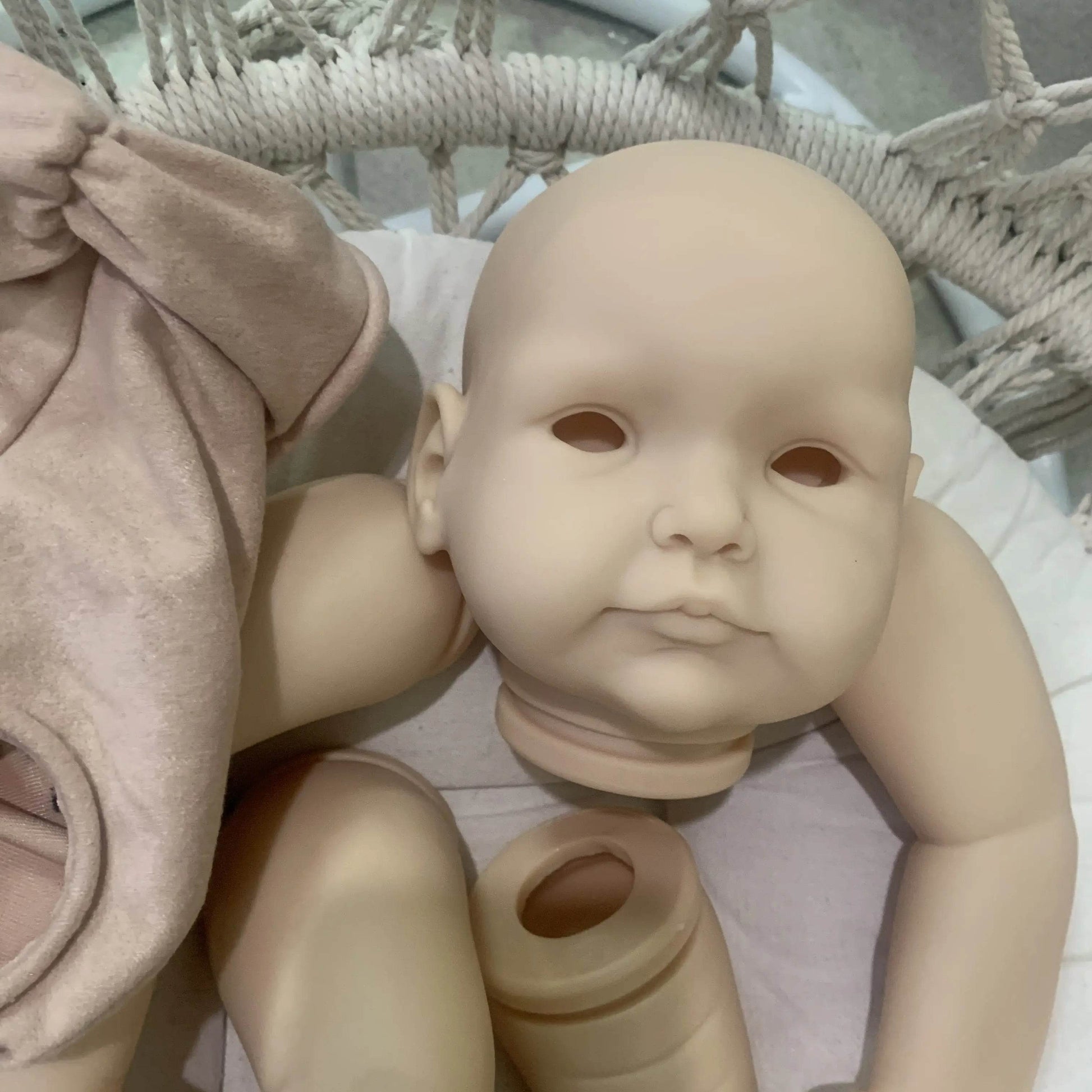 High-Quality Reborn Doll Kit with Soft Vinyl Finish for DIY Enthusiasts and Collectors - ToylandEU