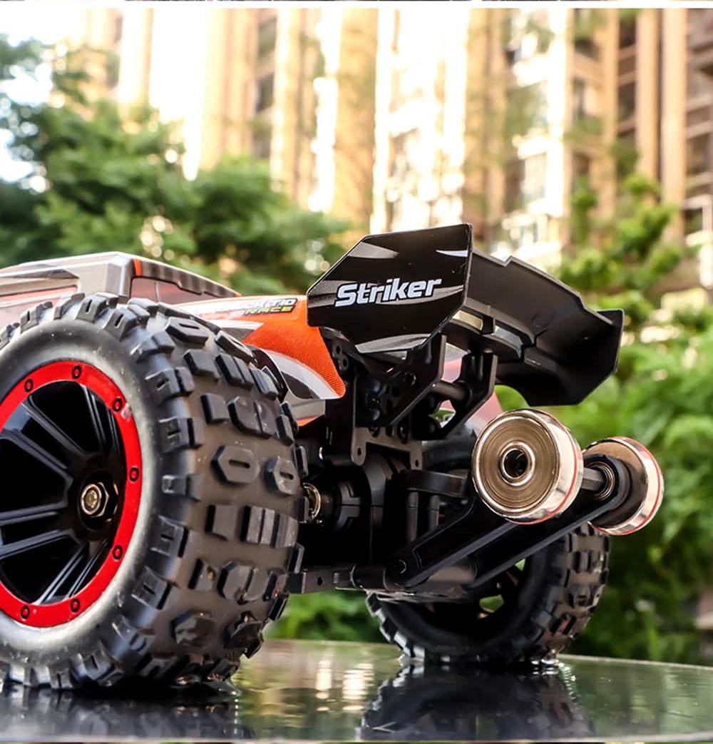 High-Speed 1:14 4WD Brushless RC Drift Monster Truck - HAIBOXING 2105A Dual-Battery for Kids and WLtoys 144001 Comparison - ToylandEU