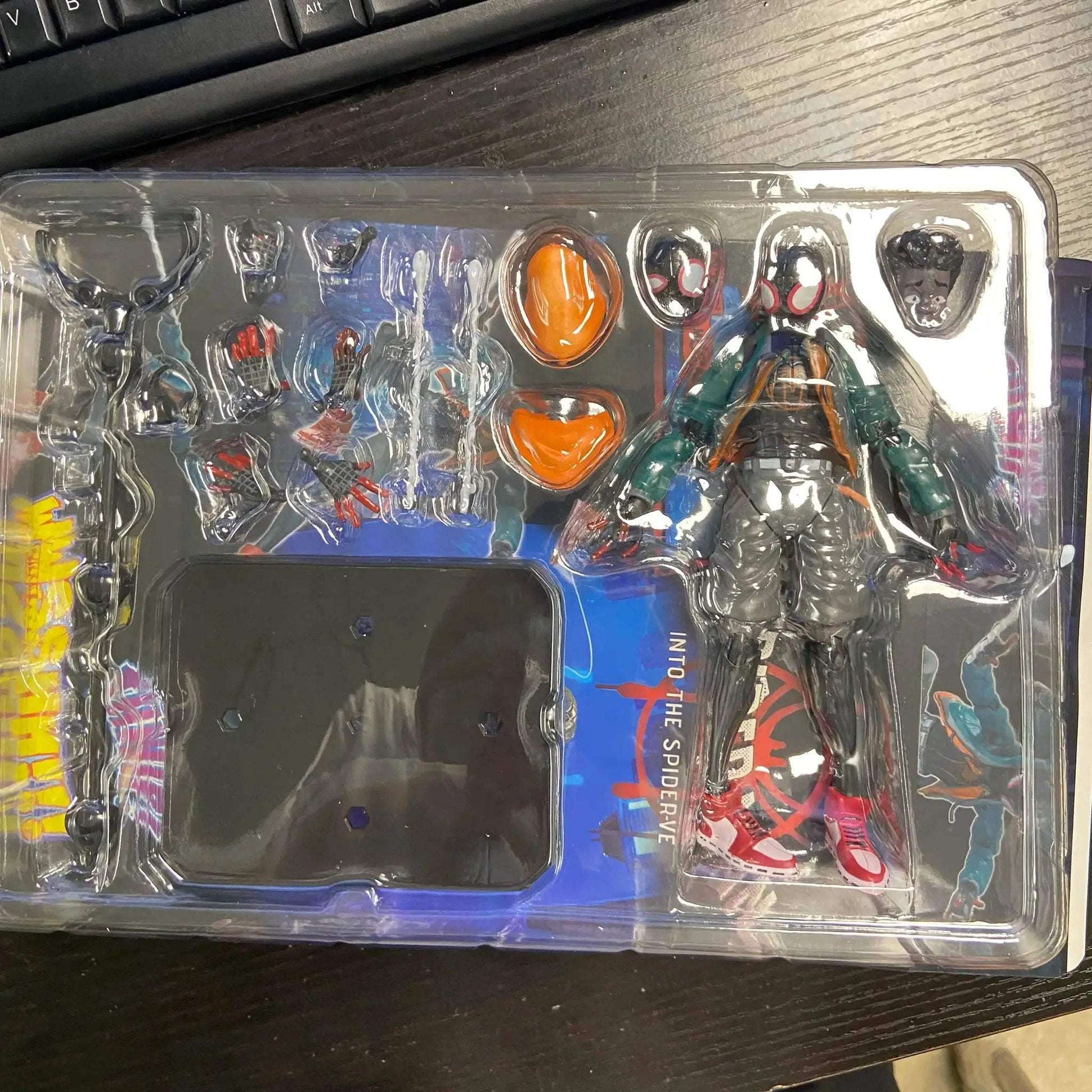  Hot Toys Spider Man Miles Morales Statue Figure Premium -  ToylandEU™