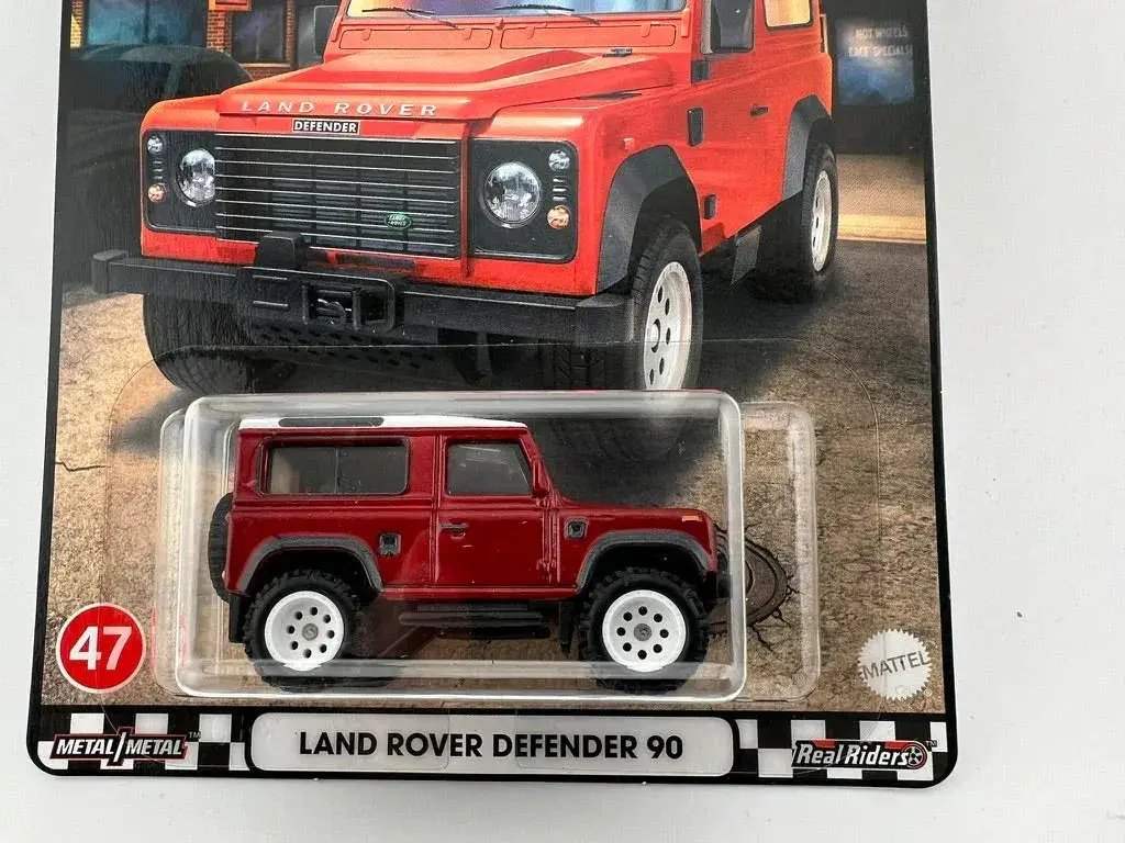 Hot Wheels Boulevard Land Rover Defender 90 Off Road Ready - ToylandEU