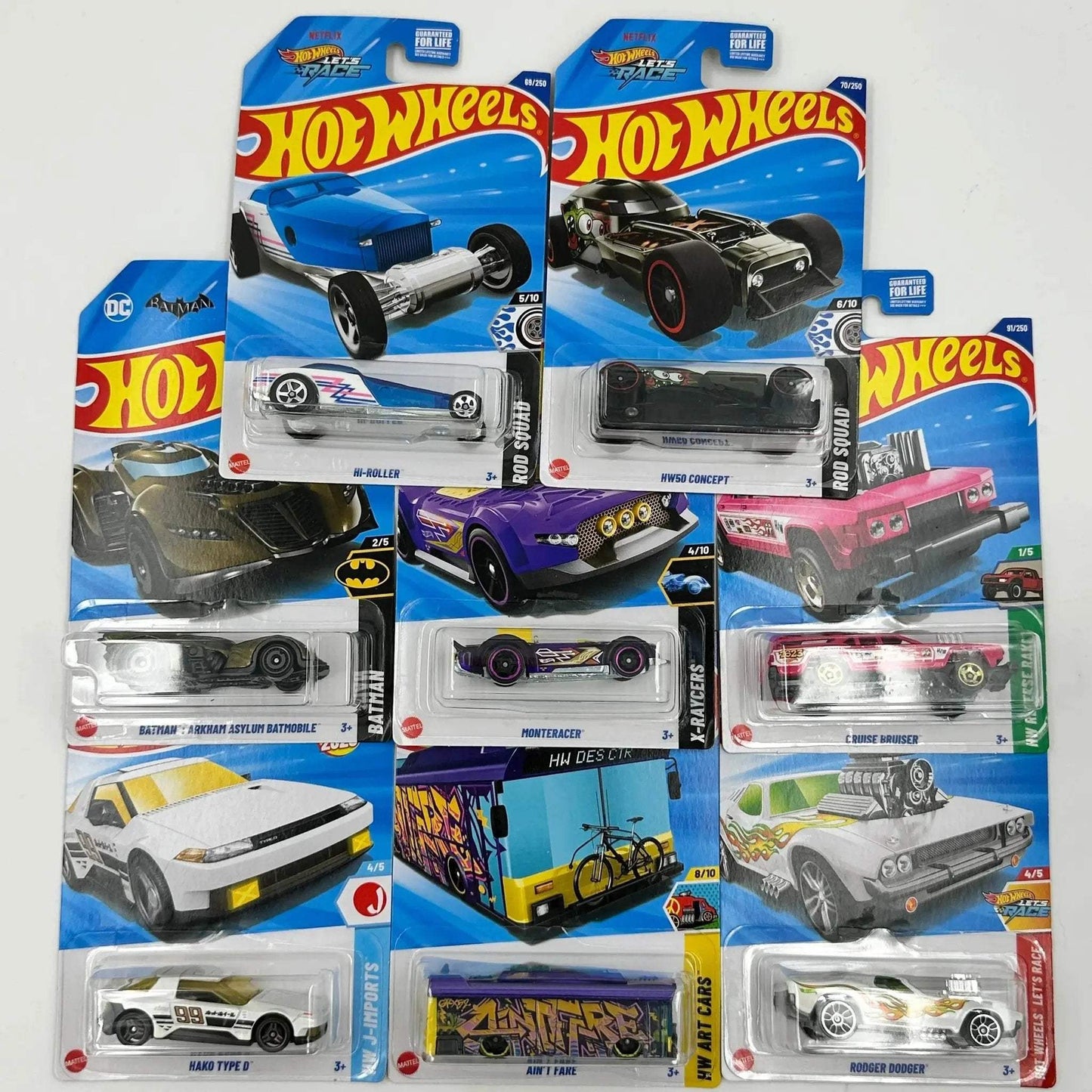 Hot Wheels Diecast Cars Bundle for Collectors Value Pack - ToylandEU