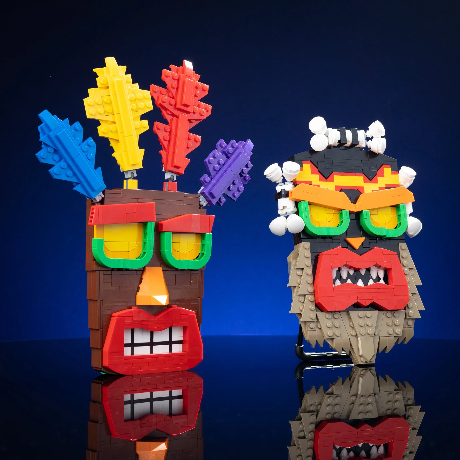 Life Sized Aku Aku Mask With LEGO Bricks Display Stand - ToylandEU