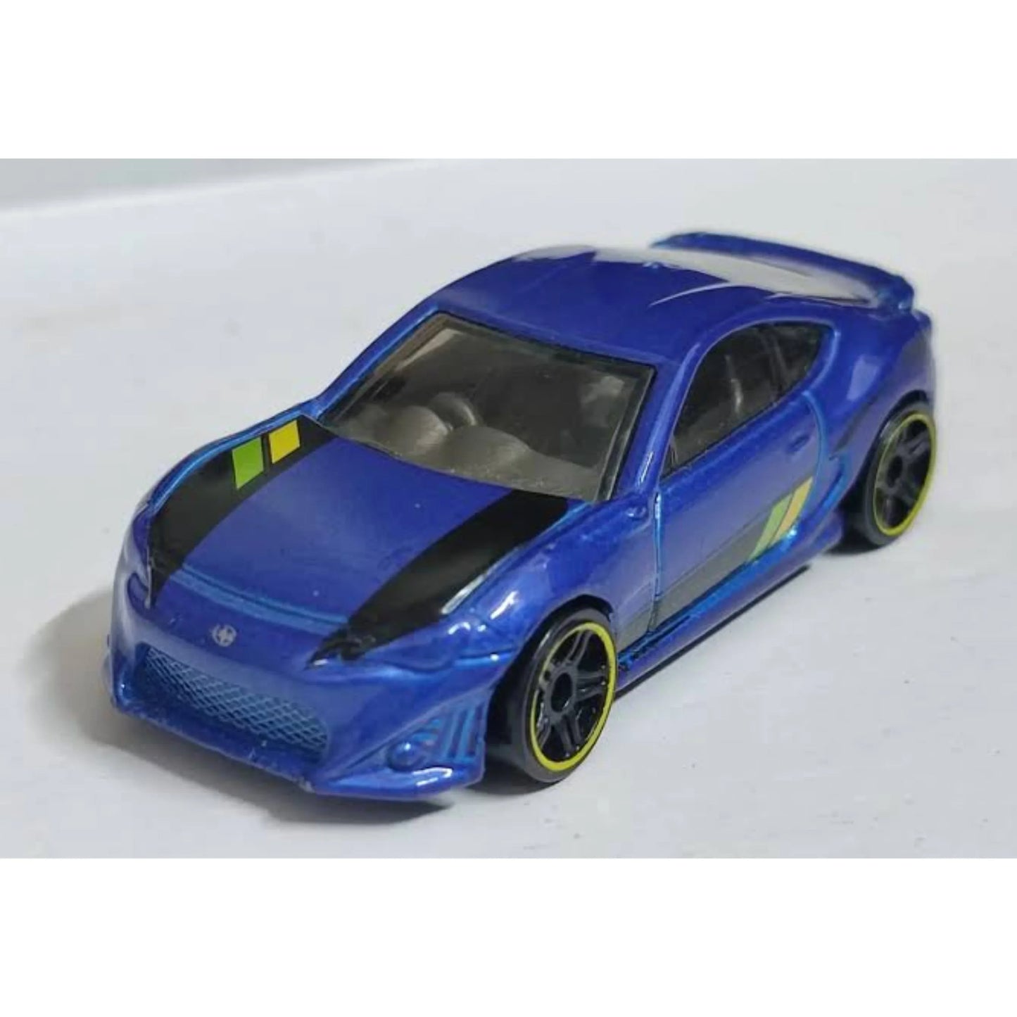 Custom Made Diecast 1:64 + Protector Case Hot wheels for any occasion - ToylandEU