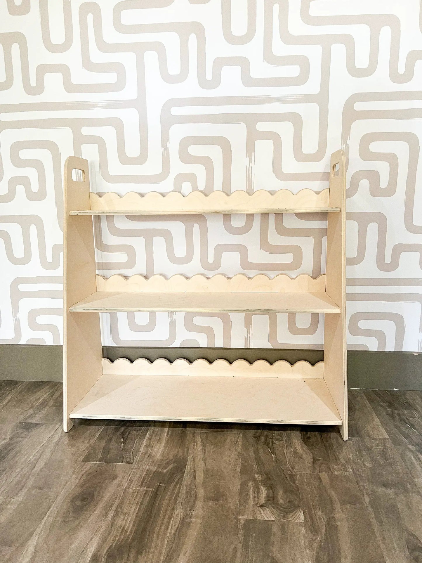 RAY- Scalloped Toy Shelf - Bush Acres