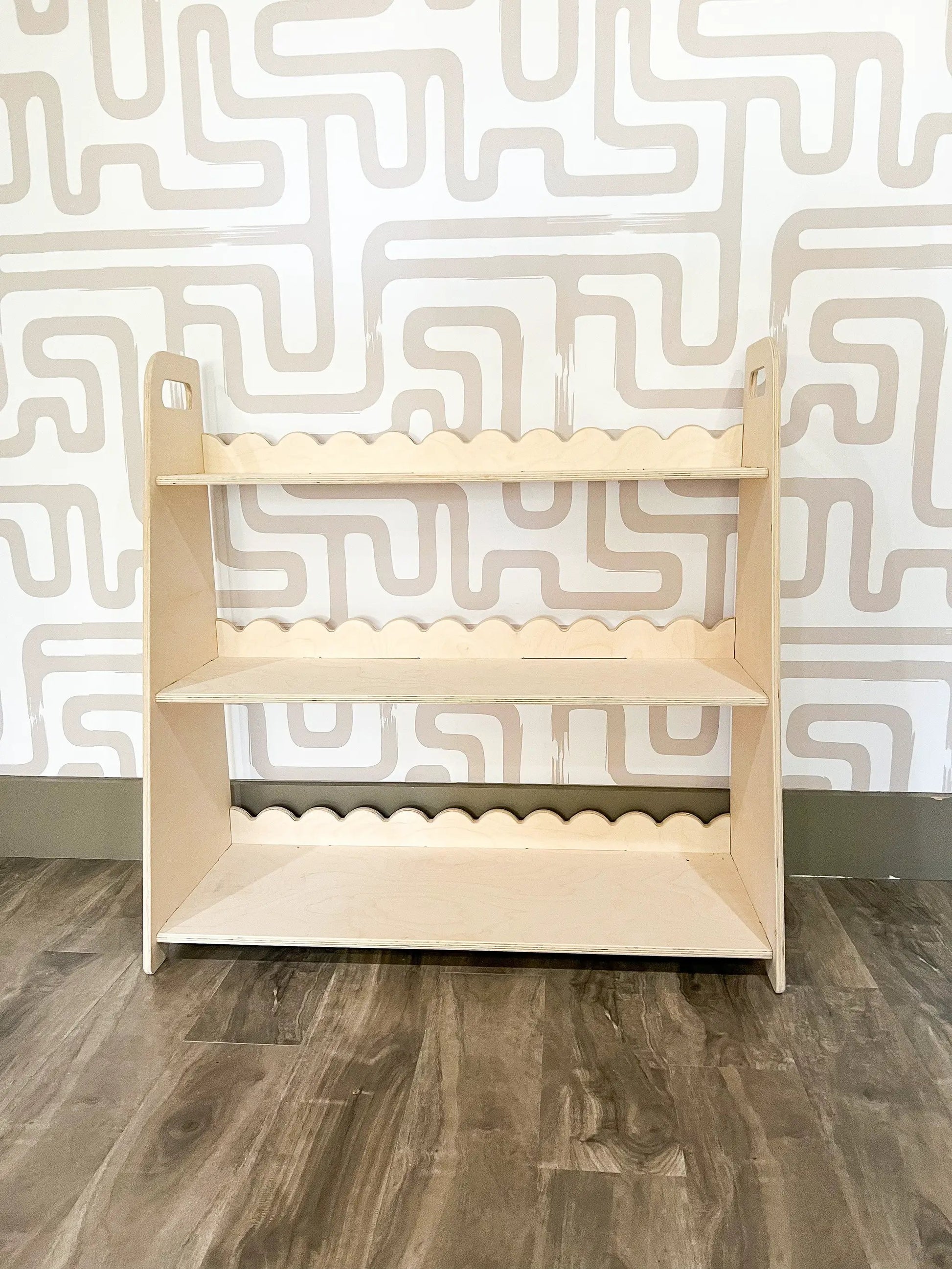 RAY- Scalloped Toy Shelf - Bush Acres