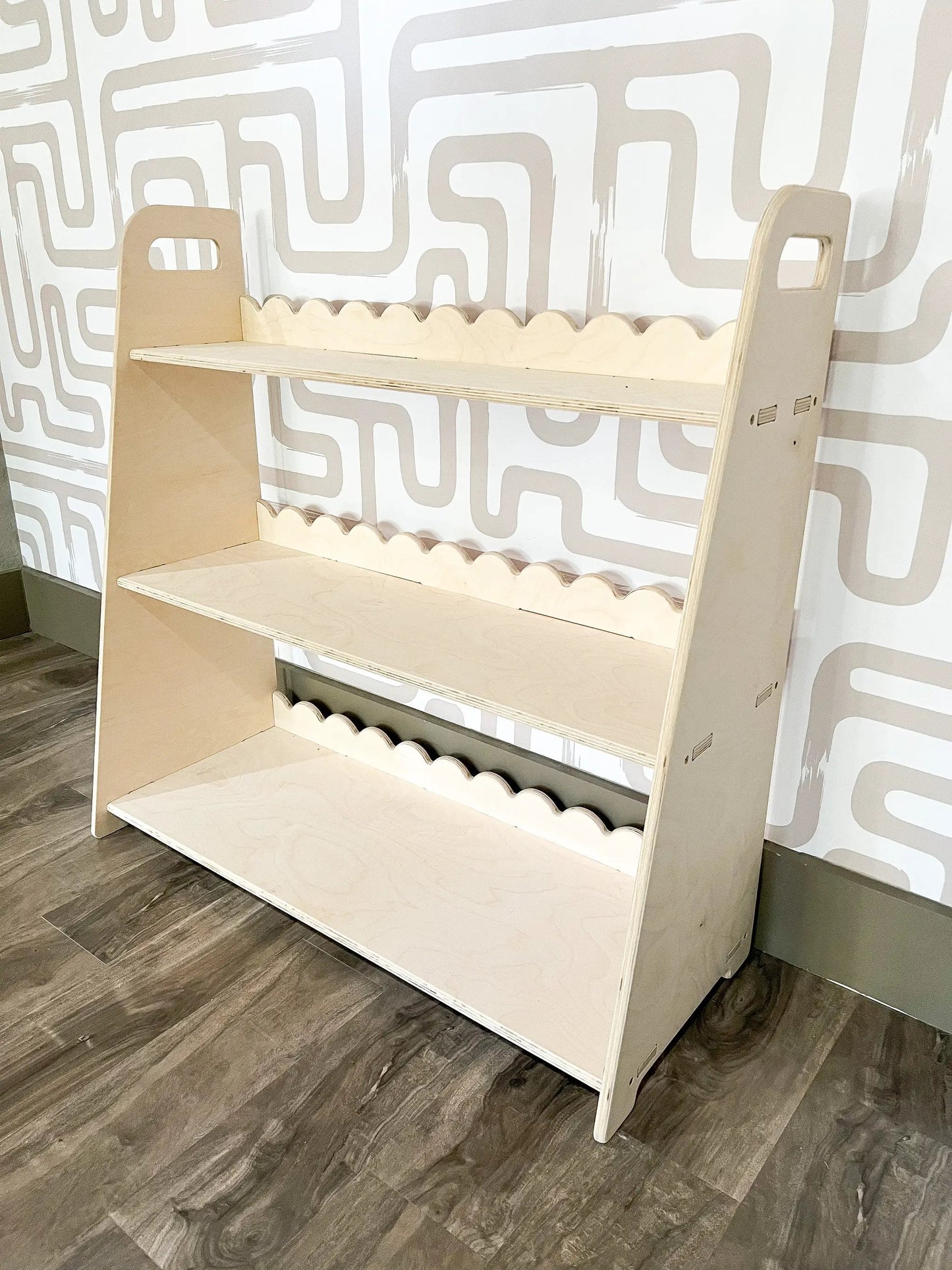 RAY- Scalloped Toy Shelf - Bush Acres