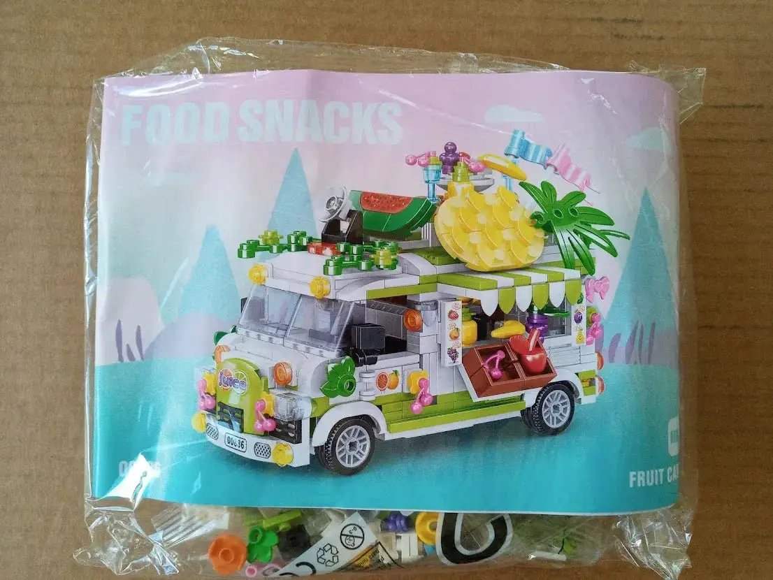Ice Cream Truck Building Block toys Minifigures Food Trucks Fun for All over 500 Pieces - Minifigure Toys