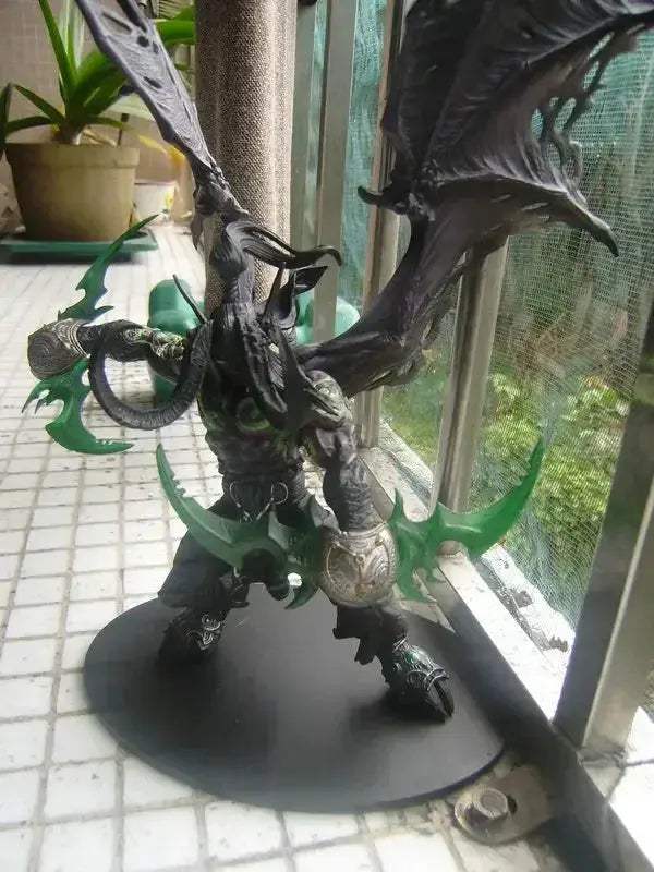Illidan Stormrage Demon Hunter PVC Action Figure Highly Detailed Collectible - ToylandEU