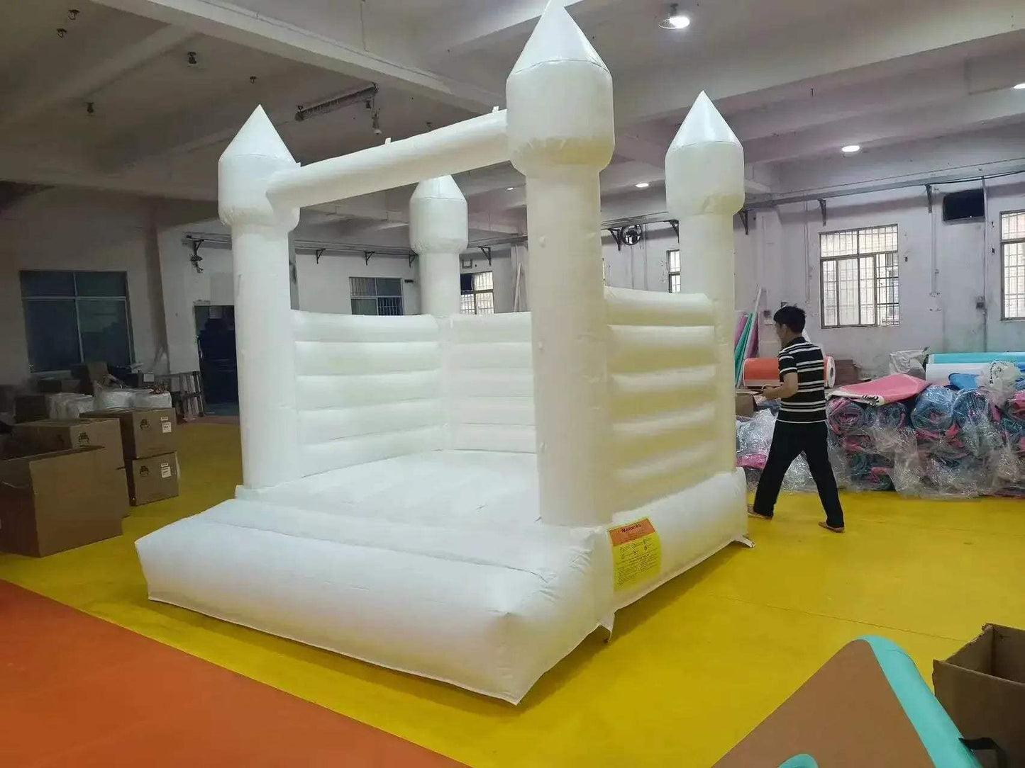 Inflatable Bounce House For Outdoor Fun With Durable PVC - ToylandEU