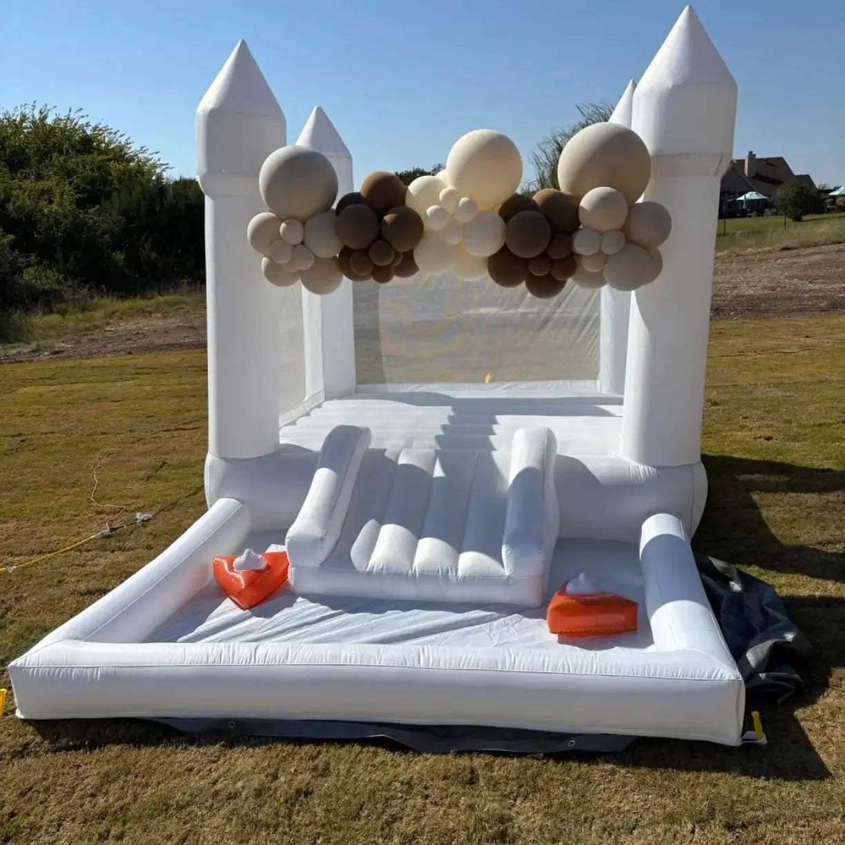  Inflatable Bounce House For Weddings With Slide And Ball Pit -  ToylandEU™