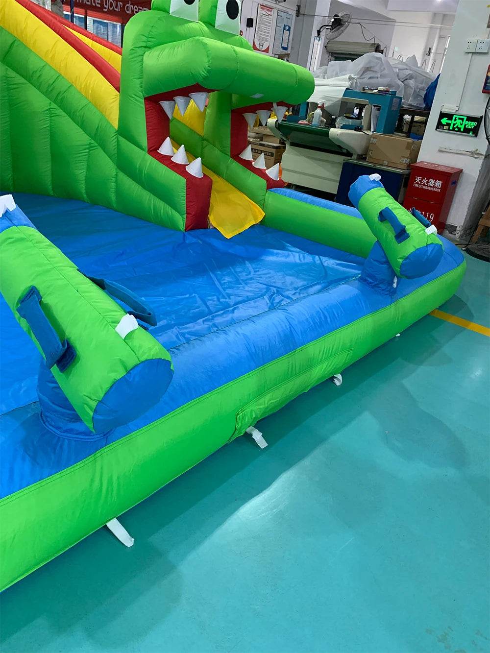 Inflatable Water Slide Park With Blower For Kids 8018 - ToylandEU