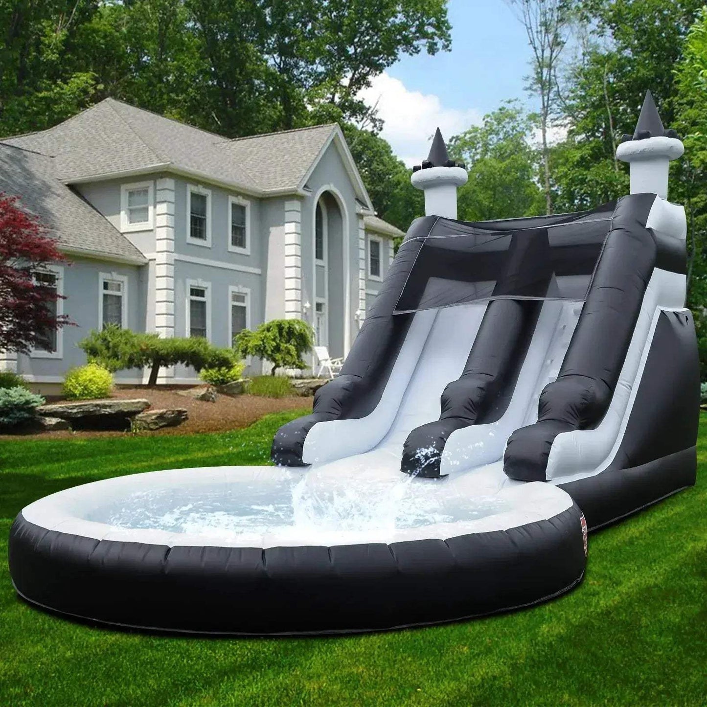 Inflatable Water Slide With Large Outdoor Pool For Kids - ToylandEU