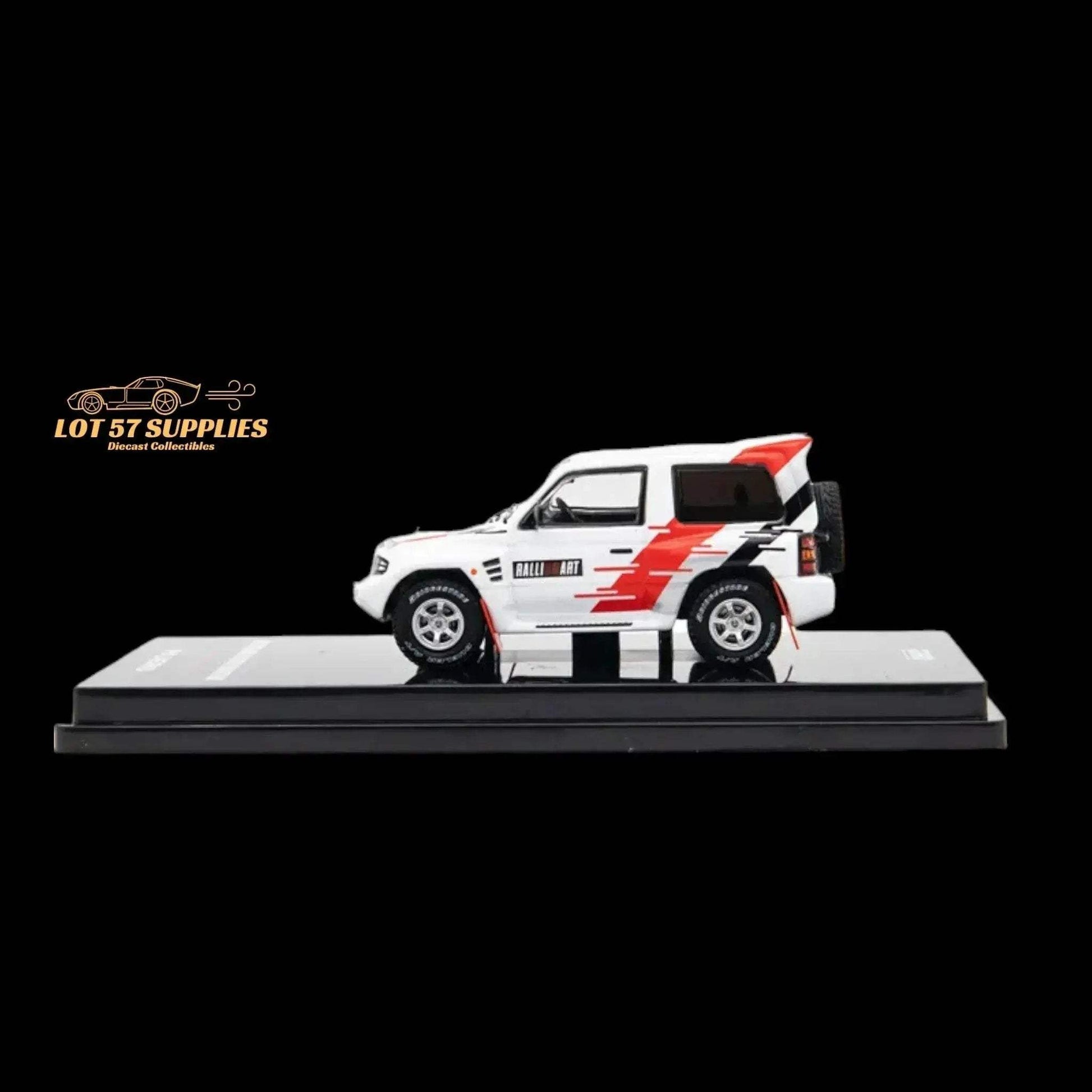 Inno64 Mitsubishi Pajero Evolution "RALLIART" in White 1:64 IN64-EVOP-RAWHI - ToylandEU