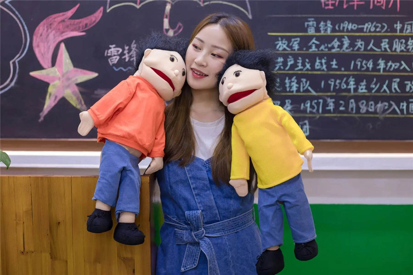 Interactive Large Plush Hand Puppet for Fun Language Learning in Kids - ToylandEU