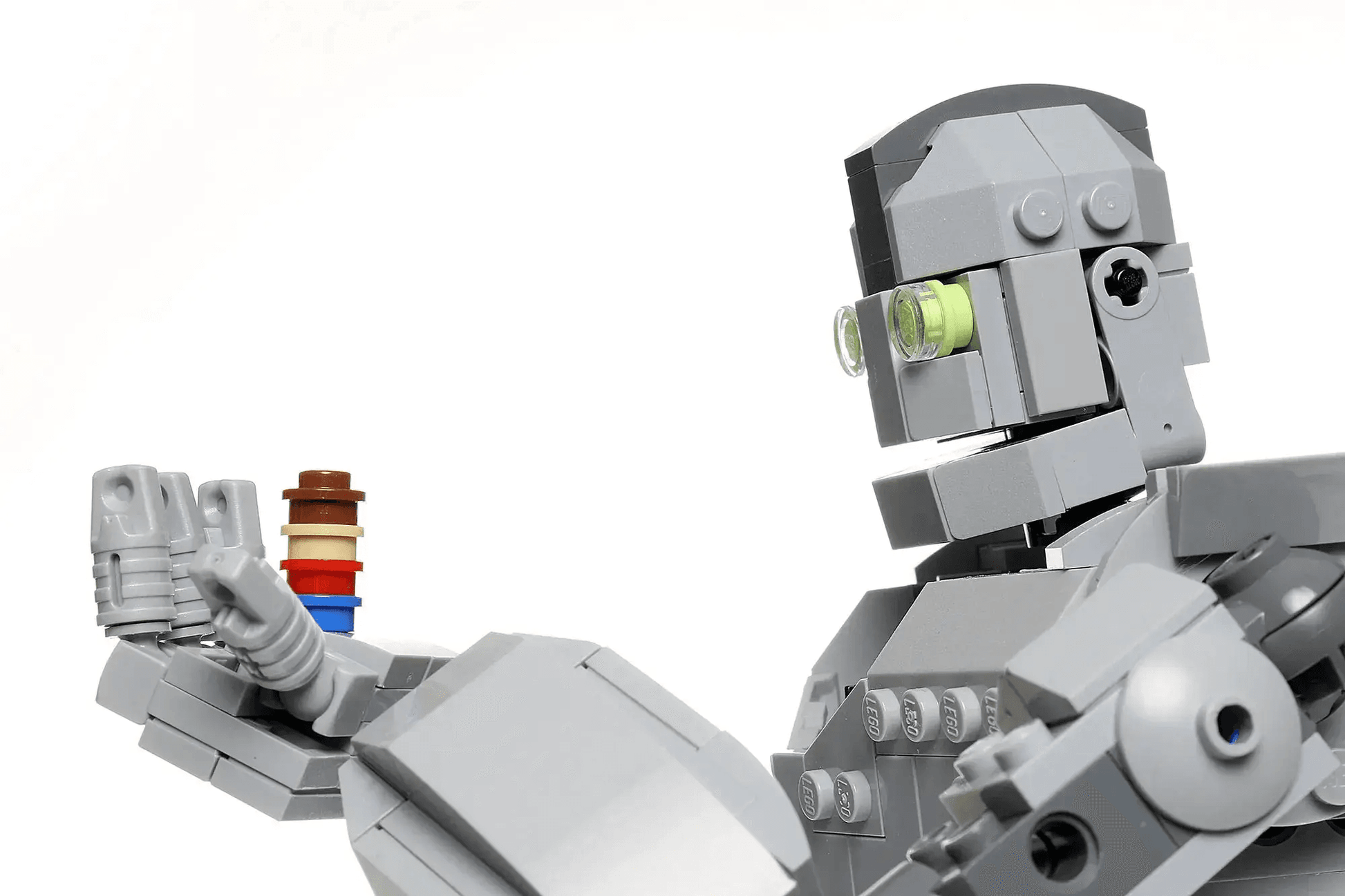 Iron Giant Lego Custom Figure With 23 Articulated Joints - ToylandEU