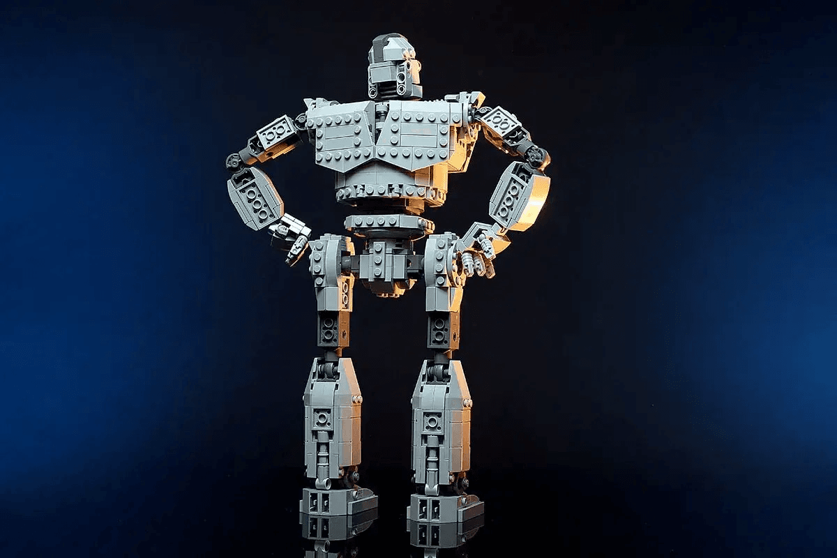 Iron Giant Lego Custom Figure With 23 Articulated Joints - ToylandEU