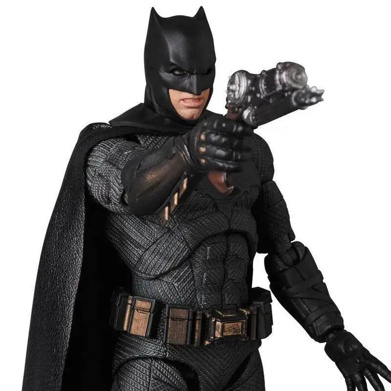  Justice League Bruce Wayne Mafex 056 Action Figure Toy -  ToylandEU™