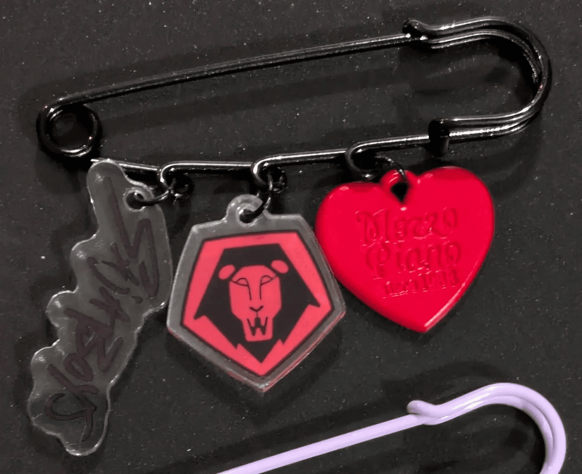 K-Pop Demon Hunters Safety Pin Charm Duo For Edgy Style - ToylandEU
