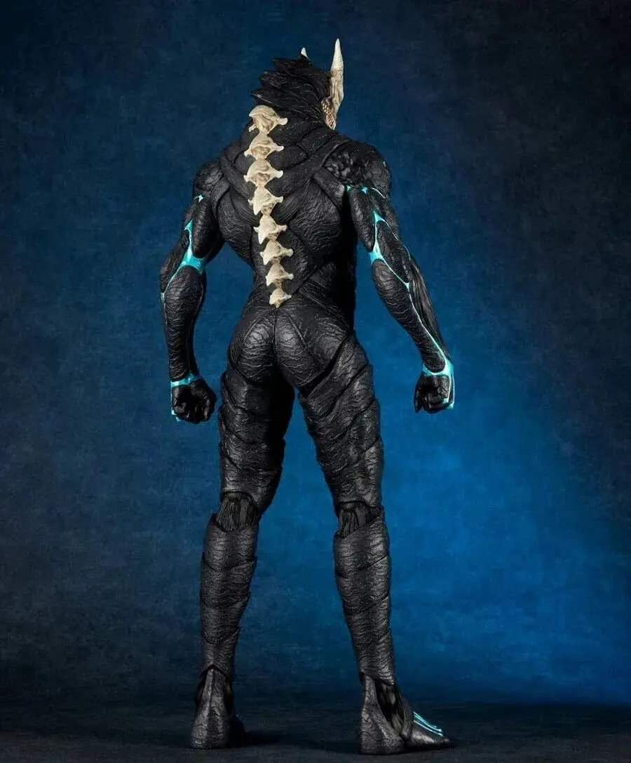 Kaiju No. 8 Anime Figure, Kafka Hibino Figurine, Action Toys Statues Collectible Gift 26cm / 10 in - ToylandEU