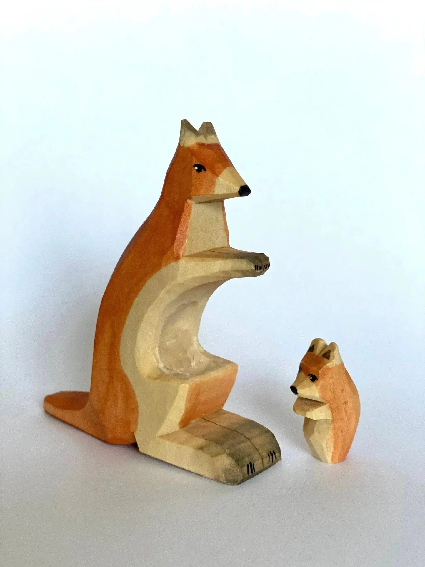  Kangaroo Figurine Handcrafted Wooden Baby In Pouch -  ToylandEU™