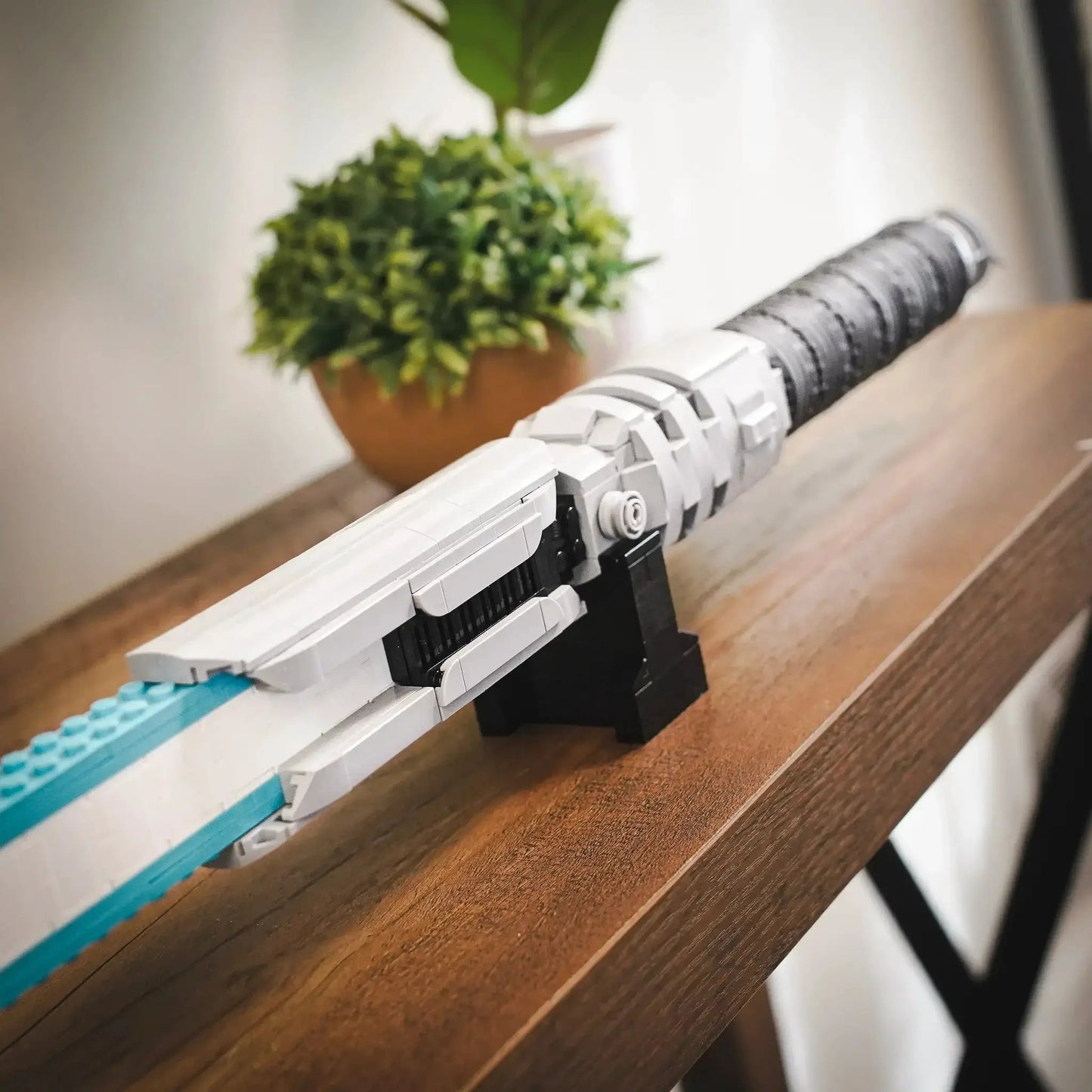 LEGO Star Wars Life-Size Saber Replica With Playable Build - ToylandEU