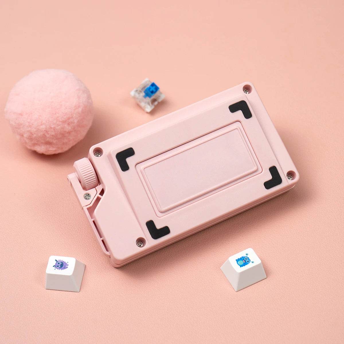 Keyboard Key Toy Finger Keyboard Keychain Fidget Clicker Toy Mechanical Keyboard Switch Keycaps Toys for Adults - ToylandEU