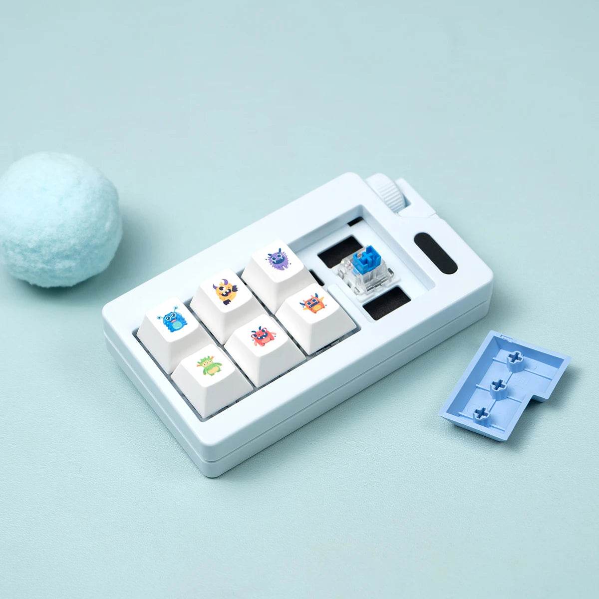 Keyboard Key Toy Finger Keyboard Keychain Fidget Clicker Toy Mechanical Keyboard Switch Keycaps Toys for Adults - ToylandEU